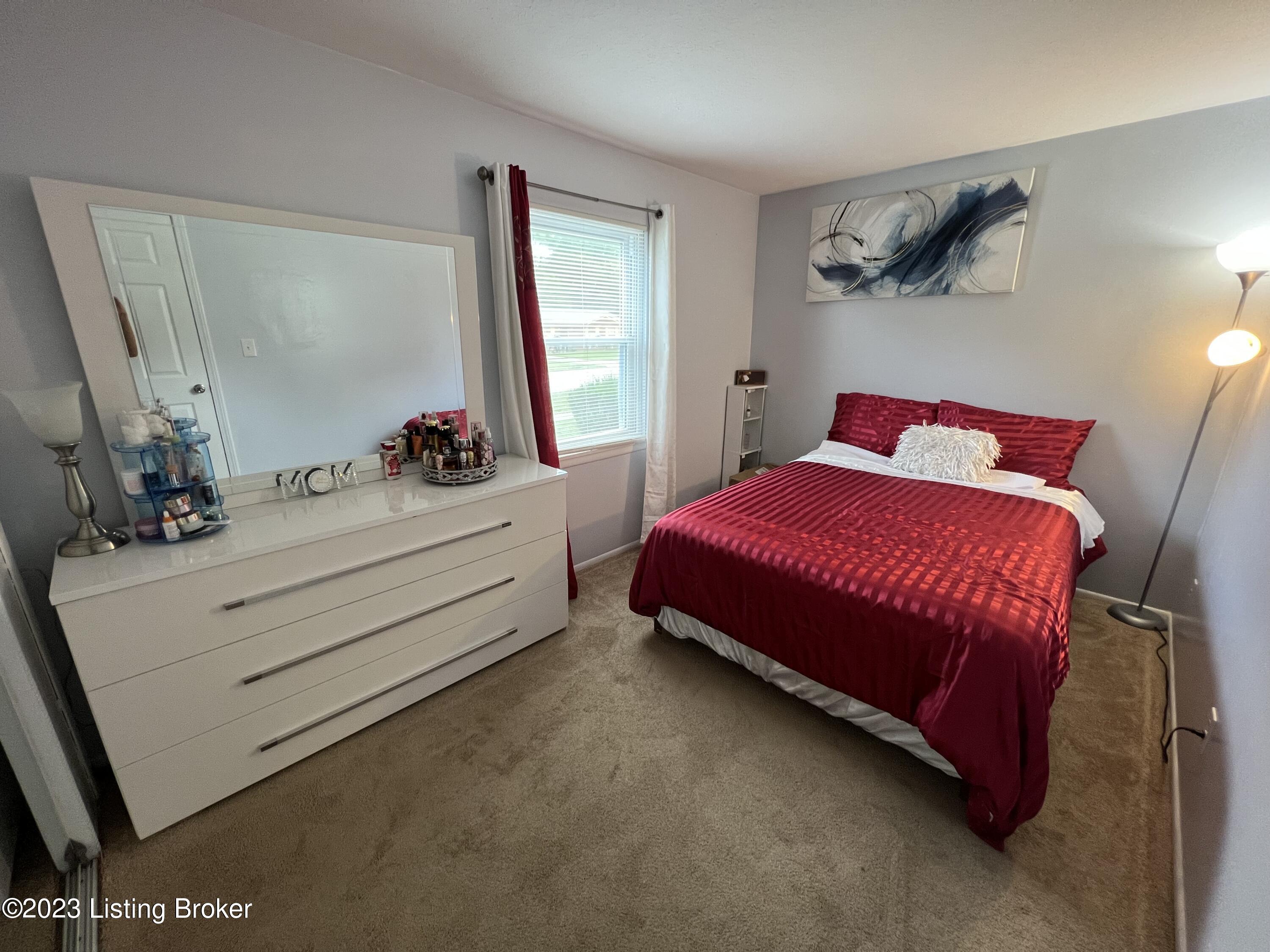 7803 Rochelle Rd