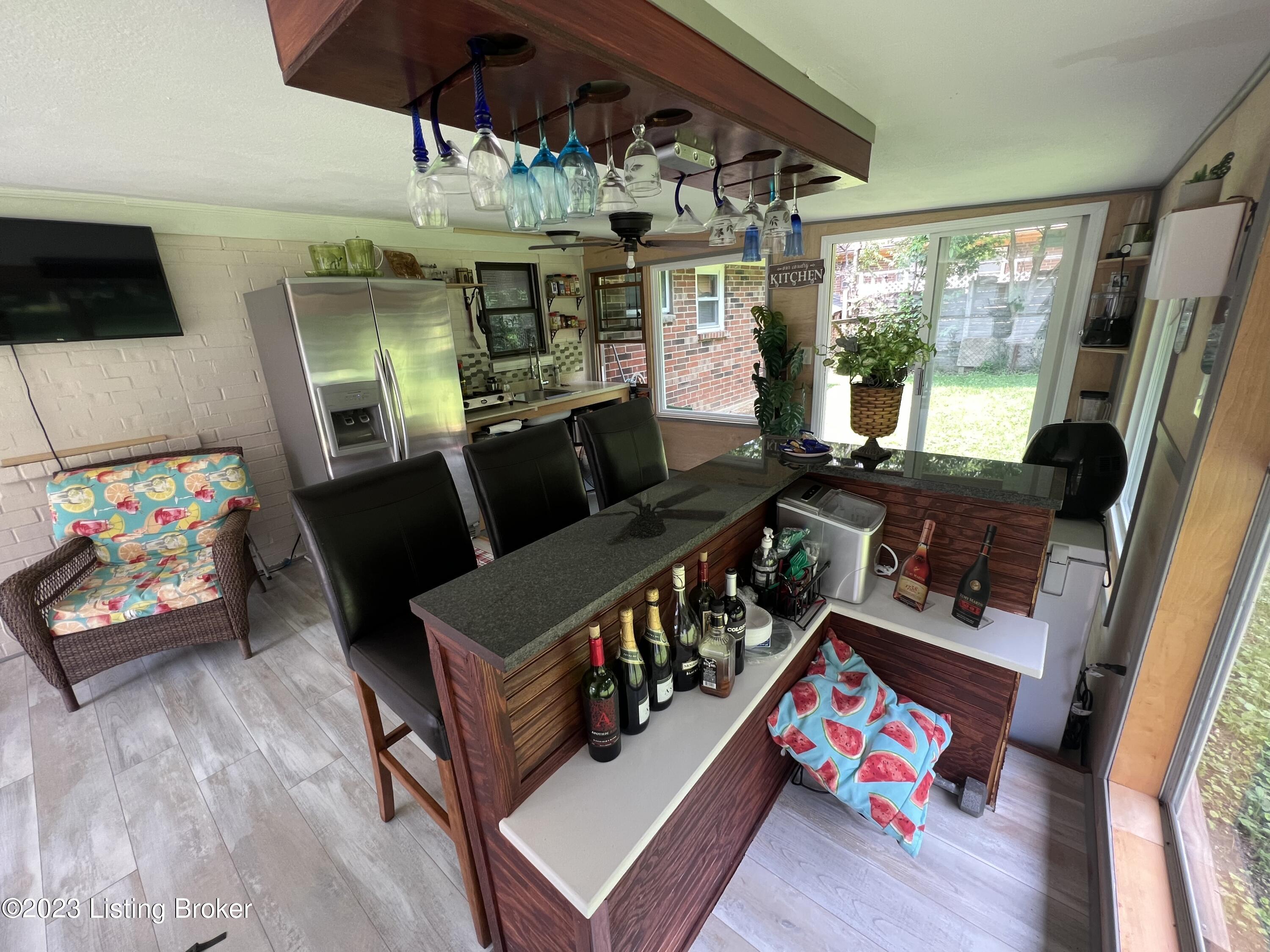 7803 Rochelle Rd