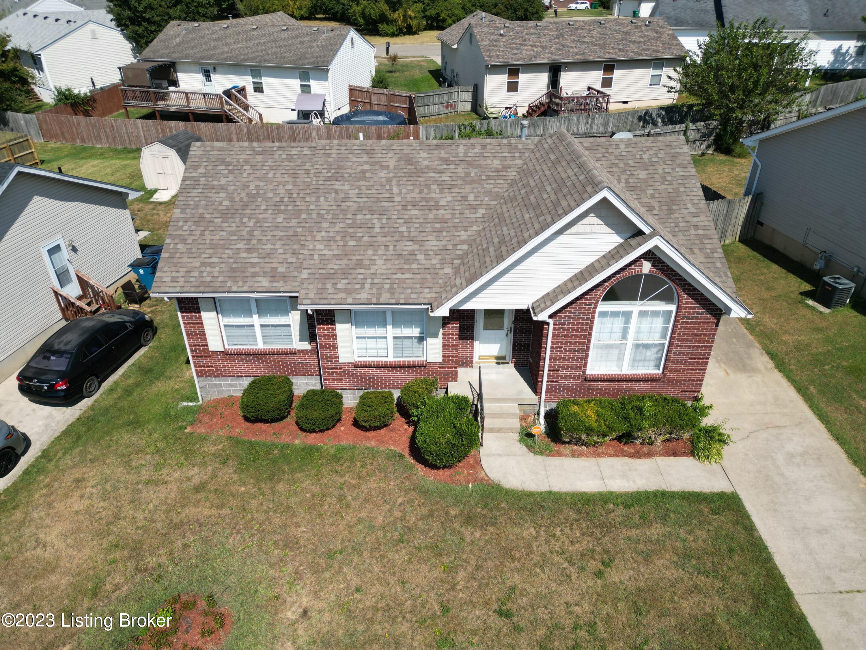 6907 Colrain Cir