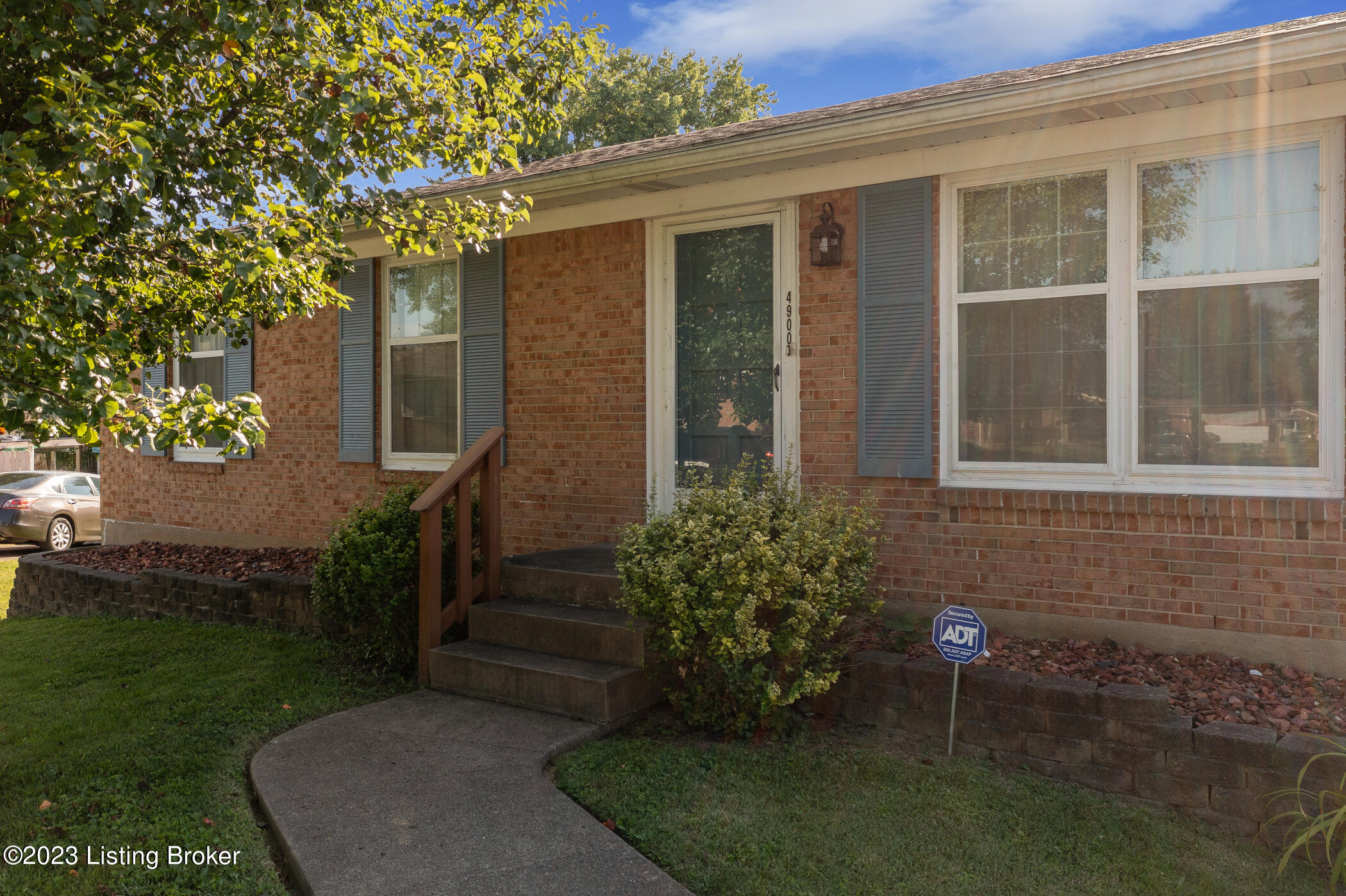 4900 W Batalina Ct