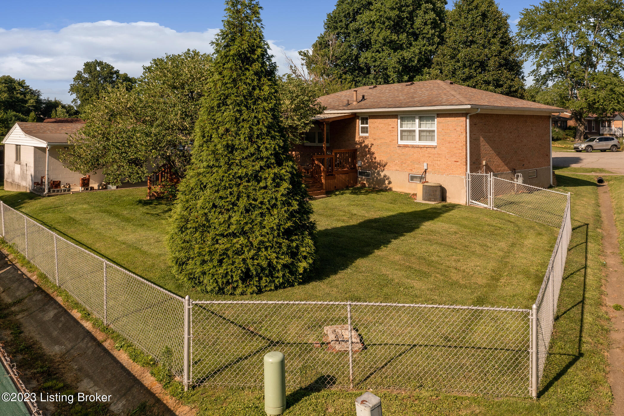 4900 W Batalina Ct