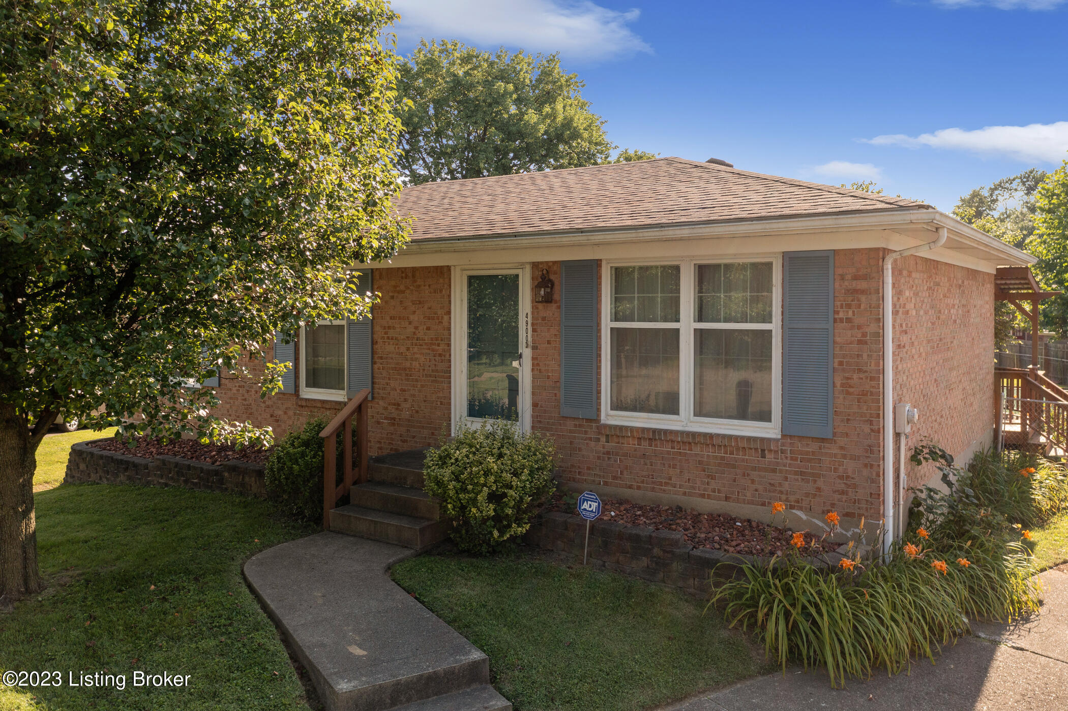 4900 W Batalina Ct