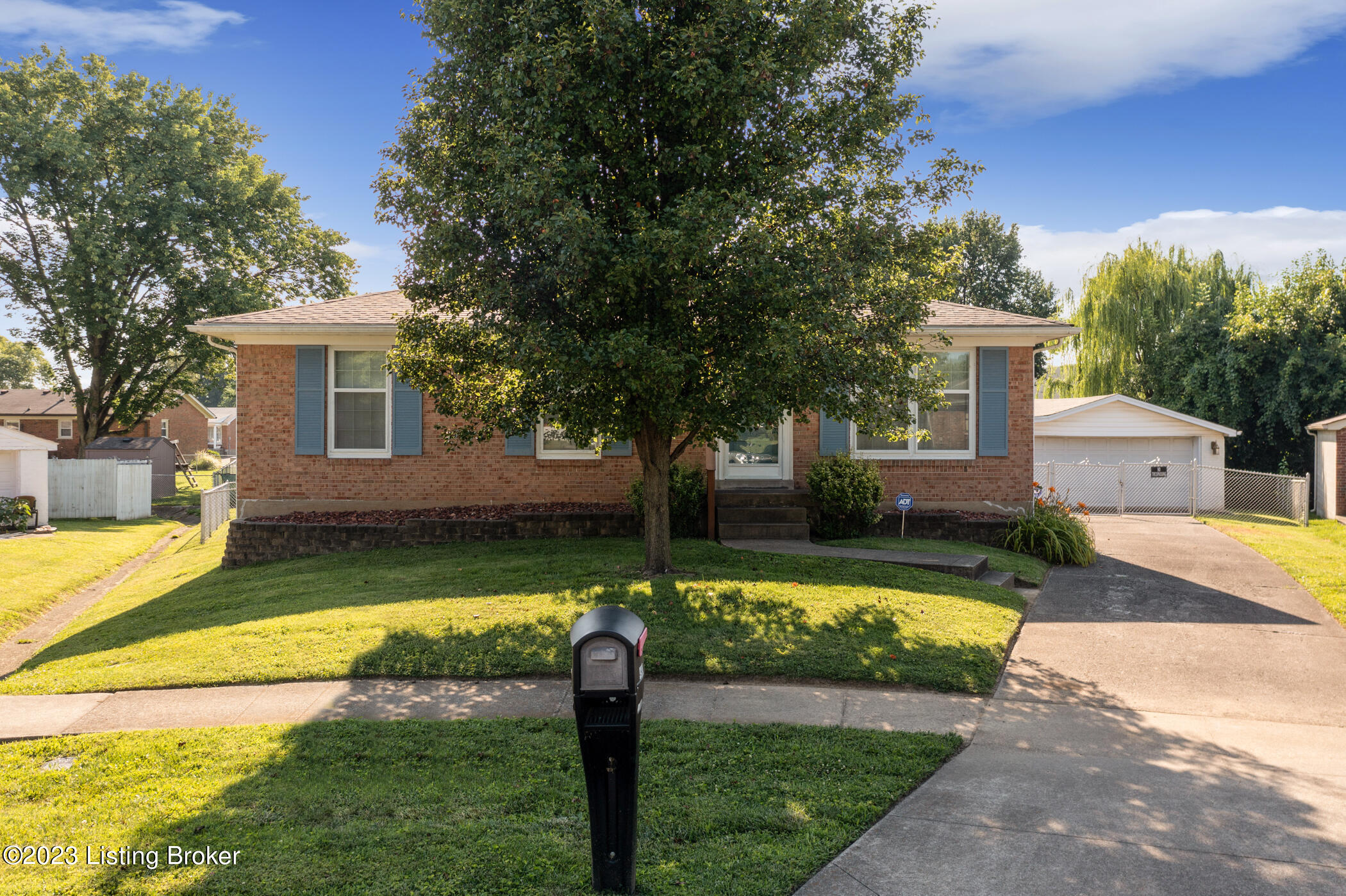 4900 W Batalina Ct