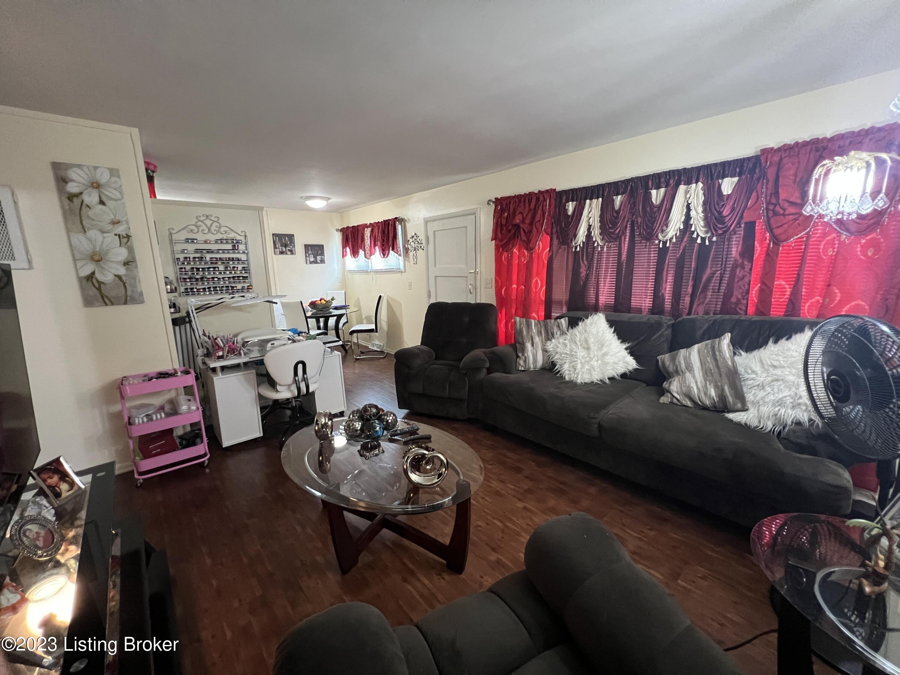 1236 Pigeon Pass Rd