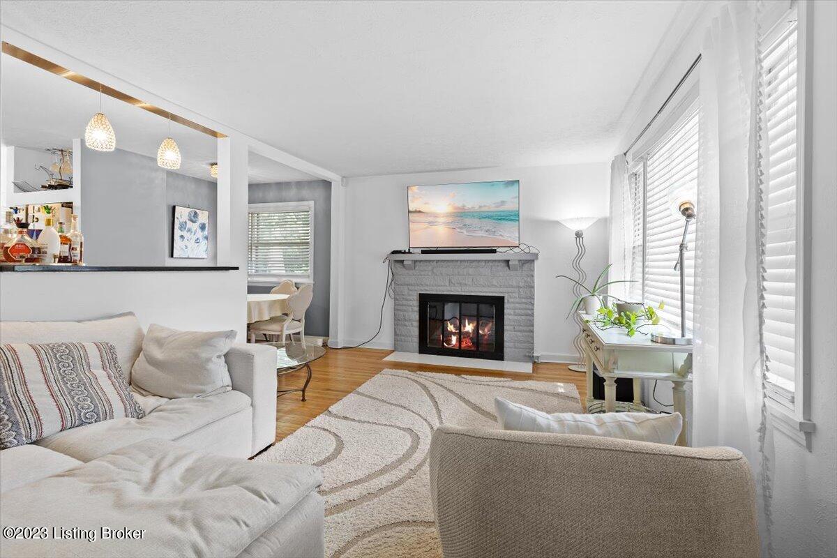 3219 Patricia Dr