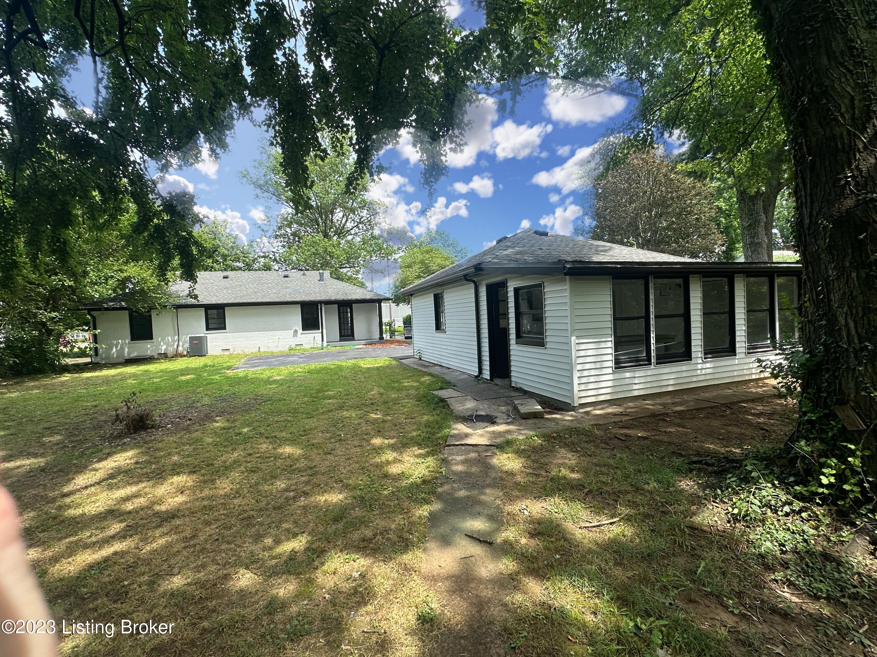 3362 Newburg Rd
