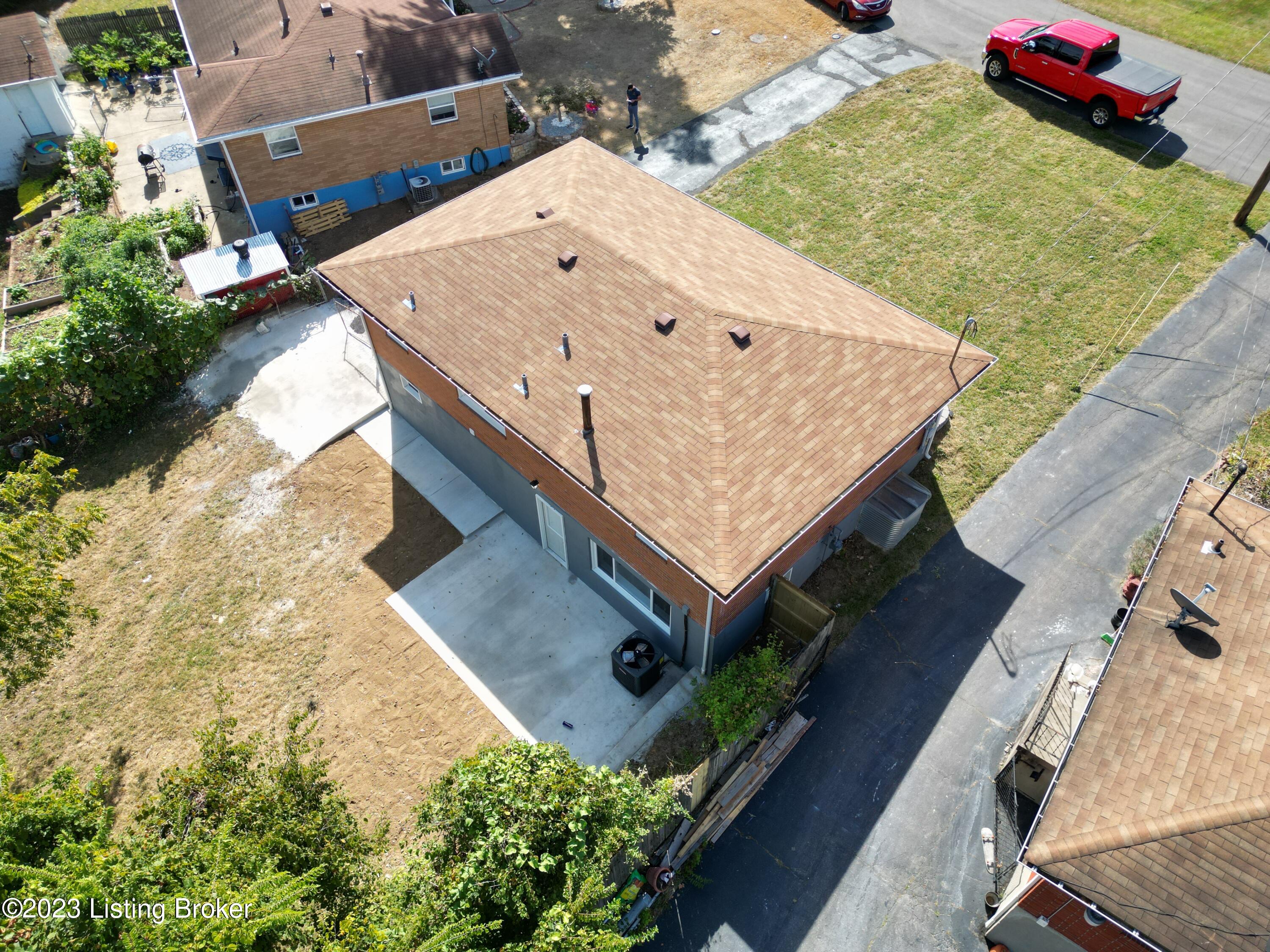 6807 Rock Hollow Dr
