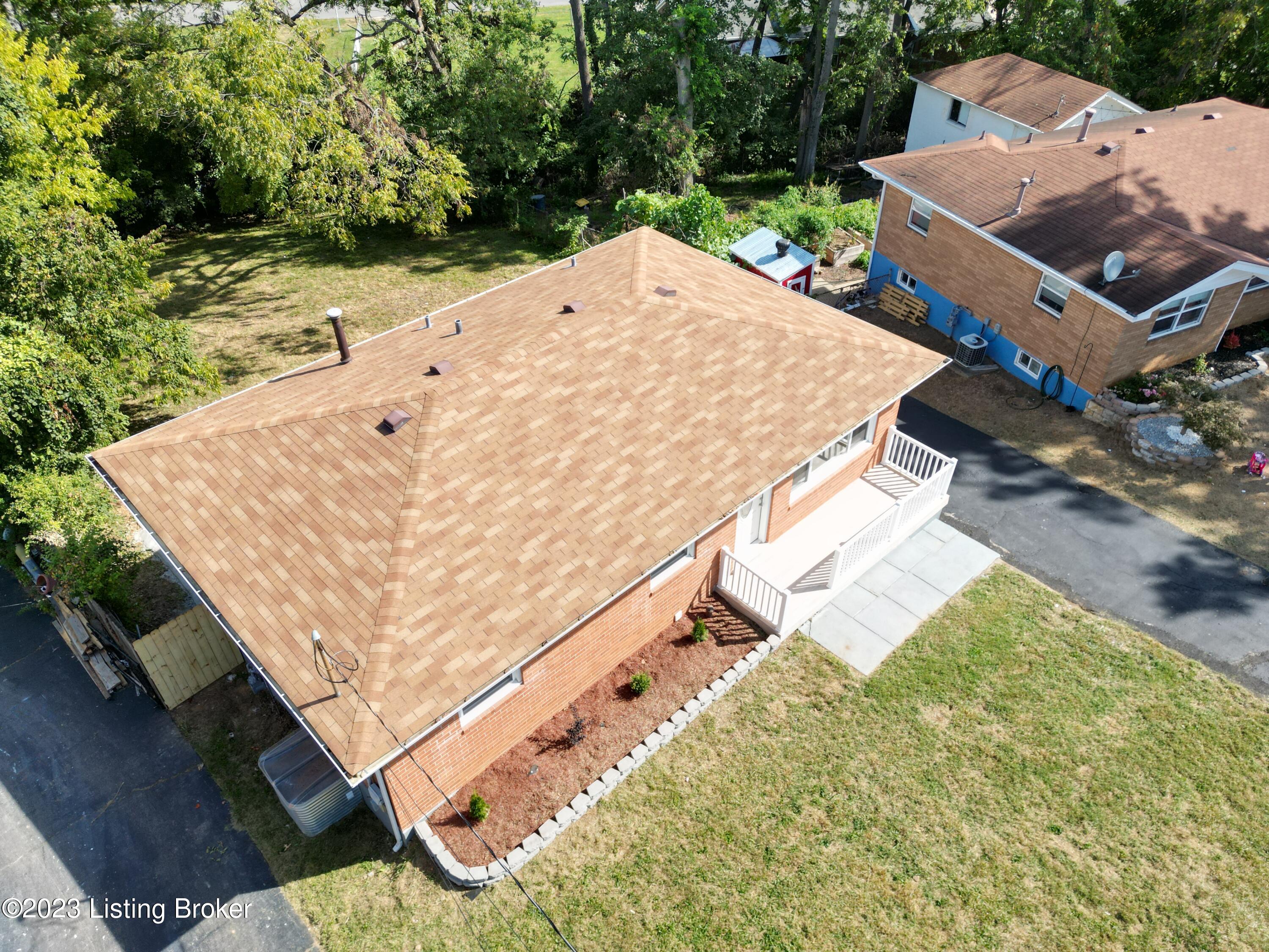 6807 Rock Hollow Dr