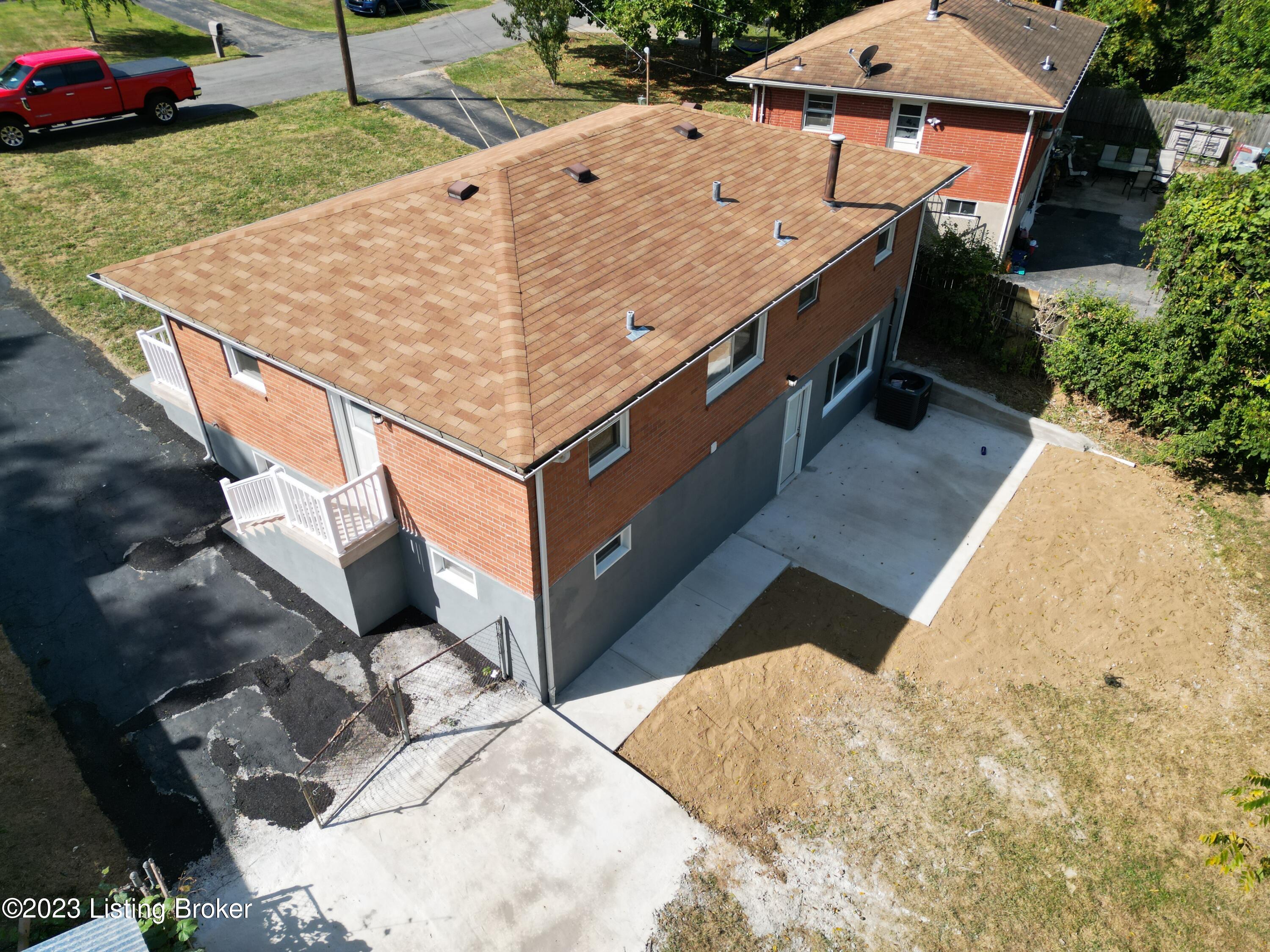6807 Rock Hollow Dr