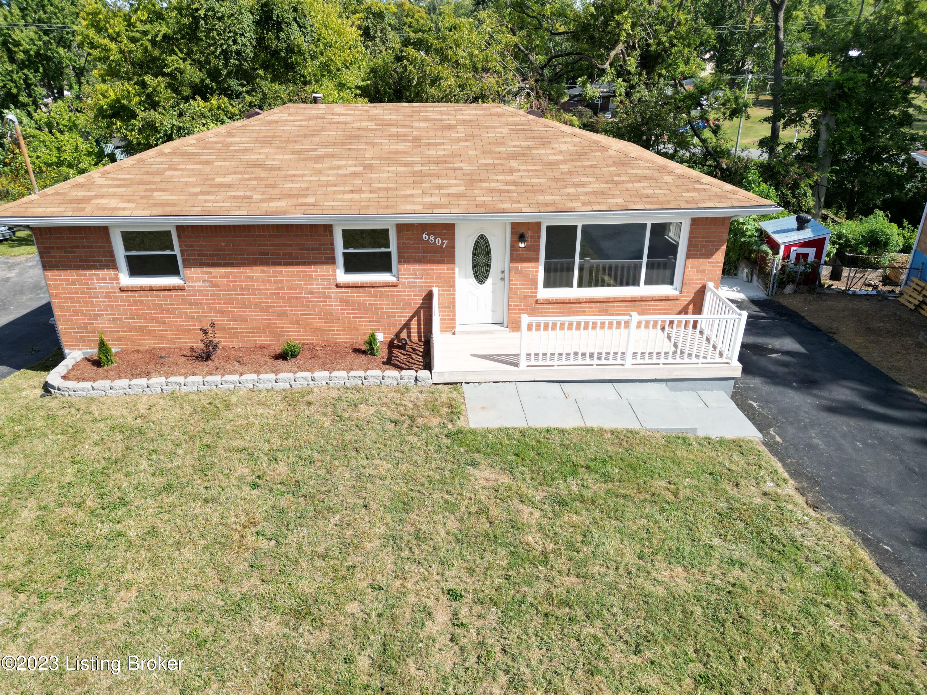 6807 Rock Hollow Dr