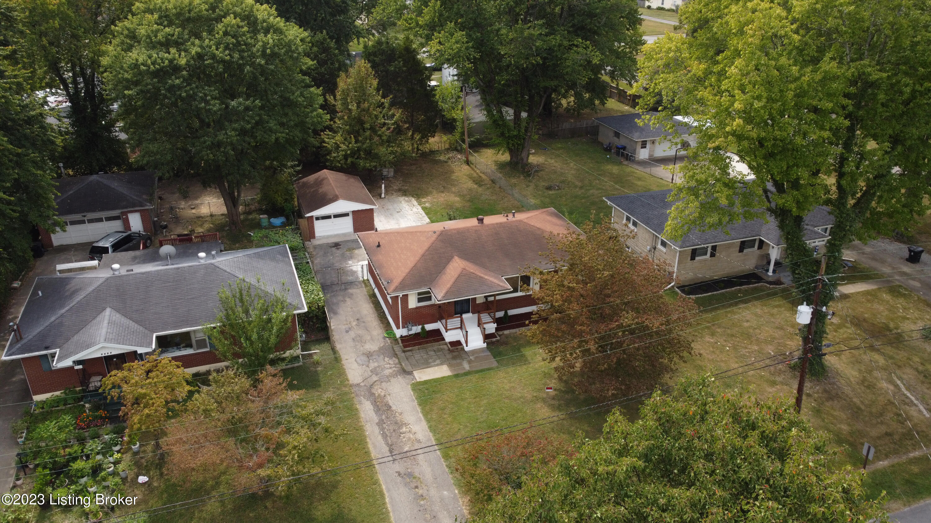 5502 Shorewood Dr