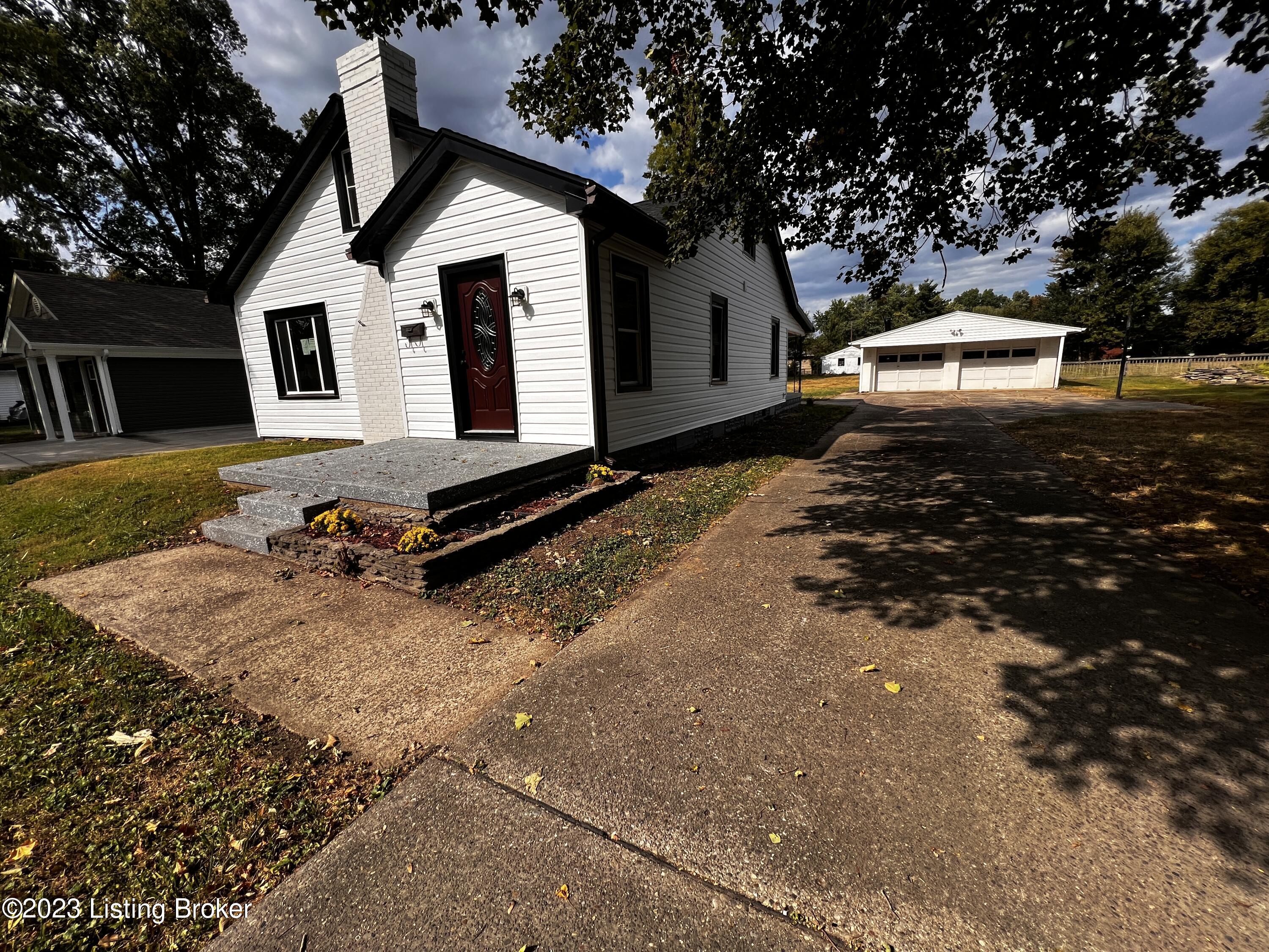 5529 Bruce Ave
