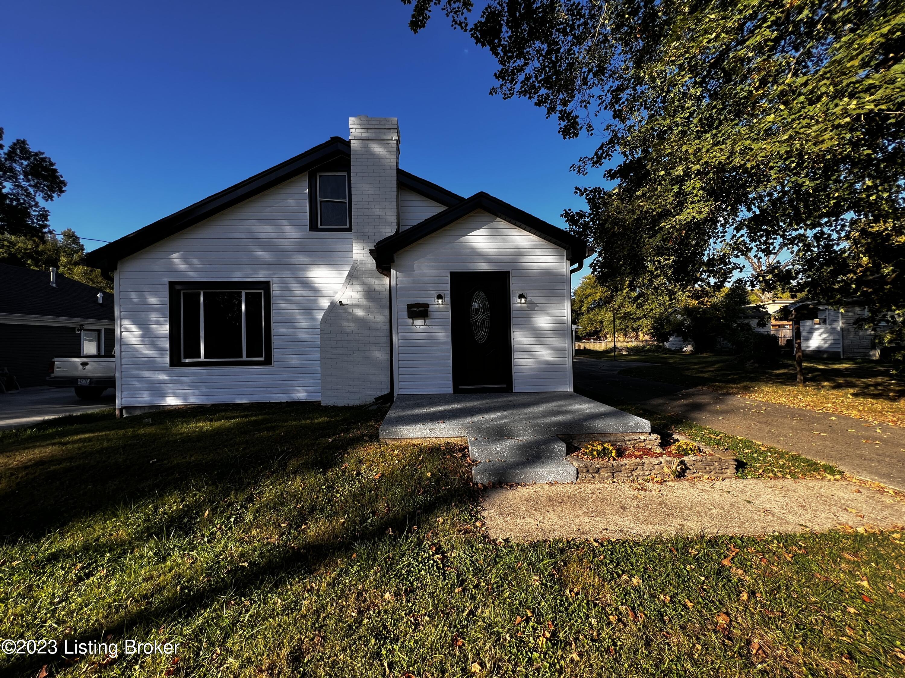 5529 Bruce Ave