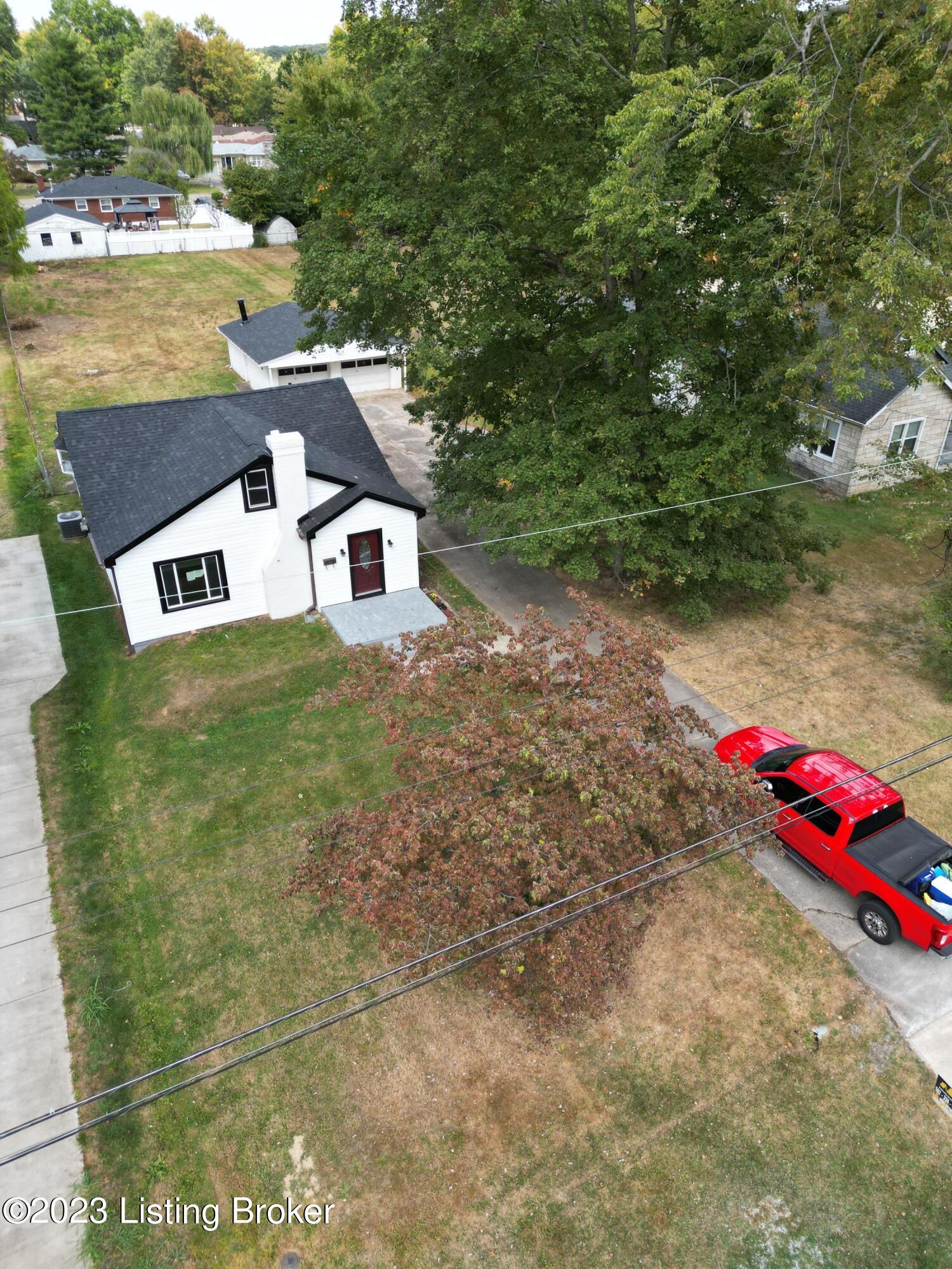 5529 Bruce Ave