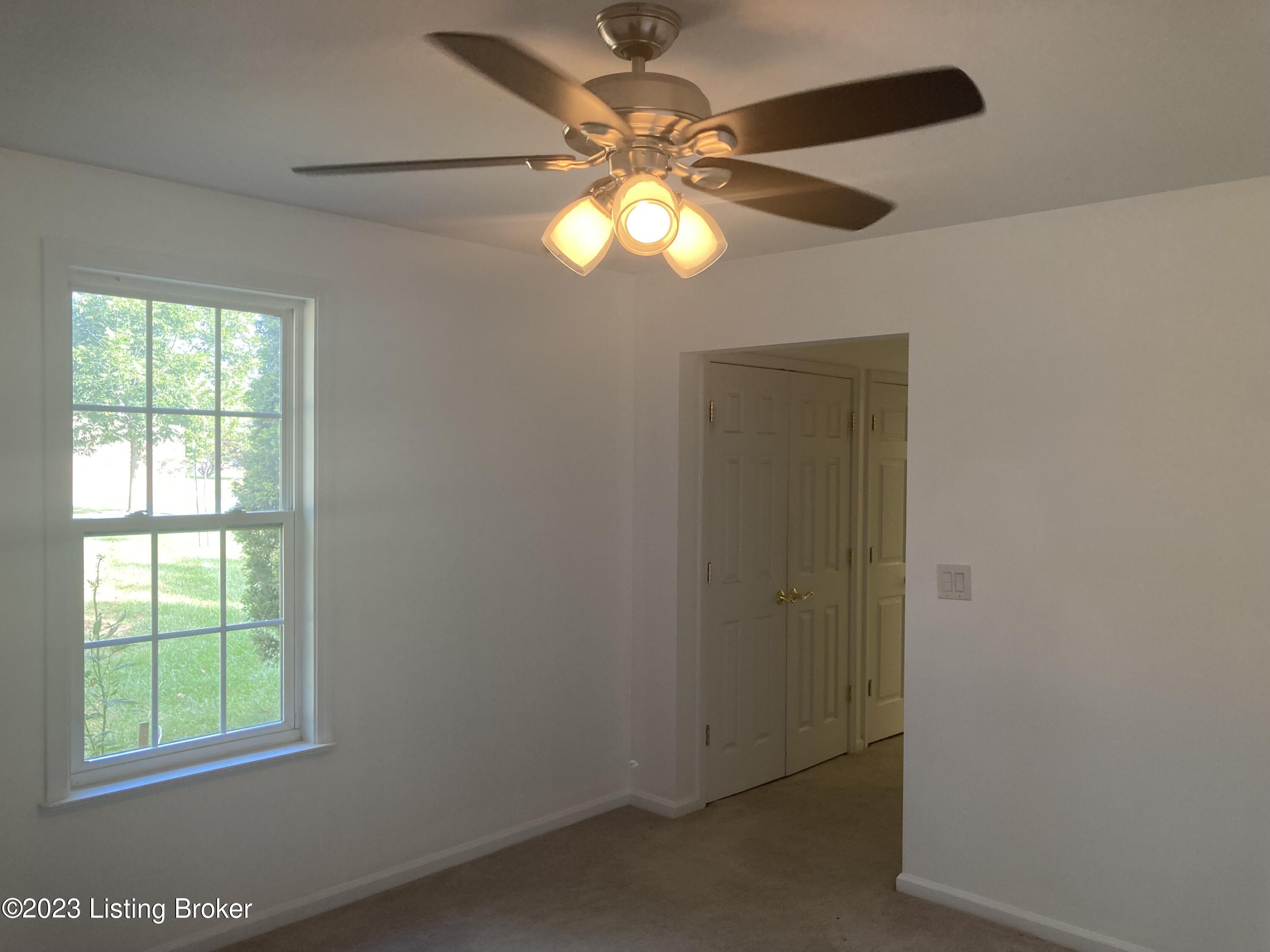 128 Erikas Ct