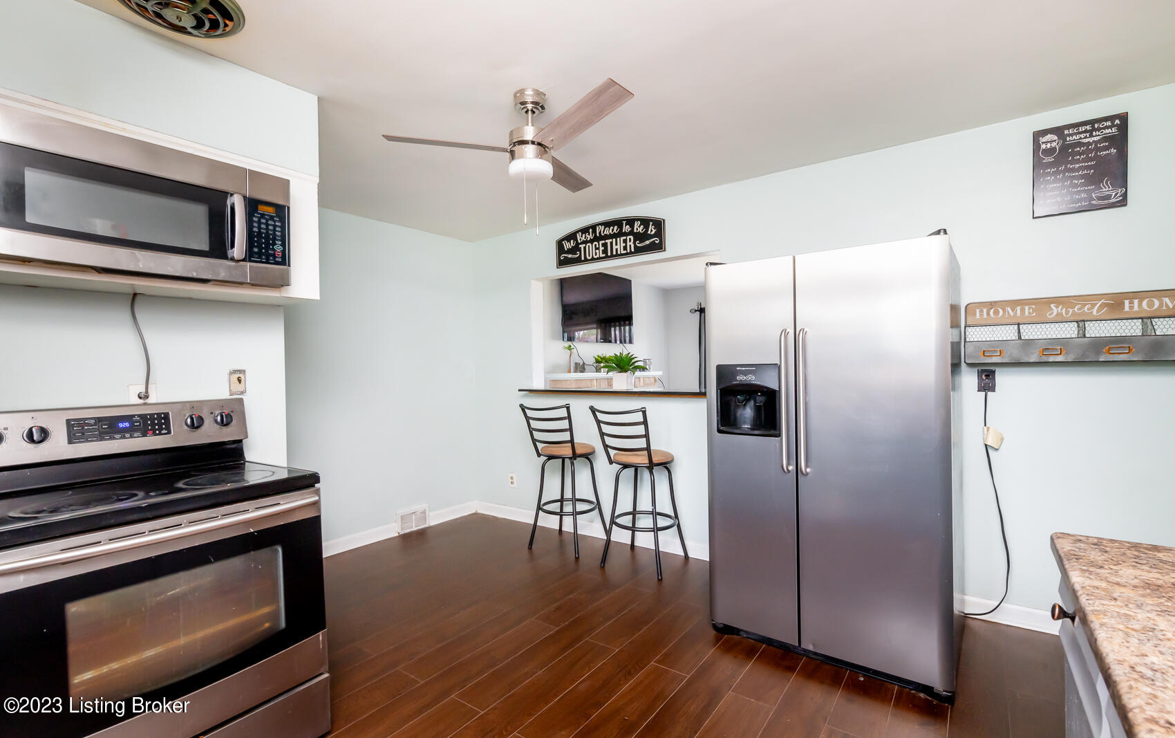 2327 Lindsey Dr