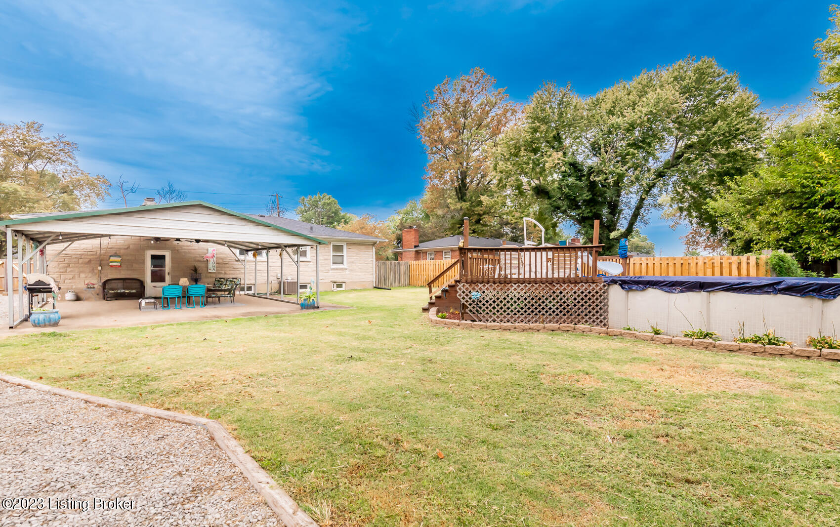 2327 Lindsey Dr