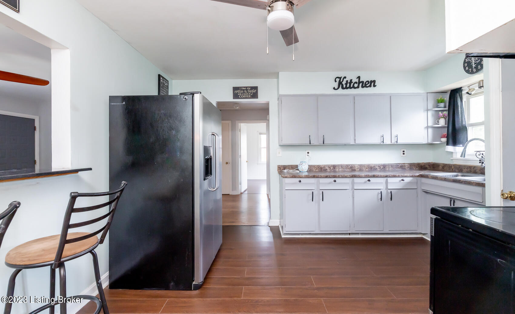 2327 Lindsey Dr