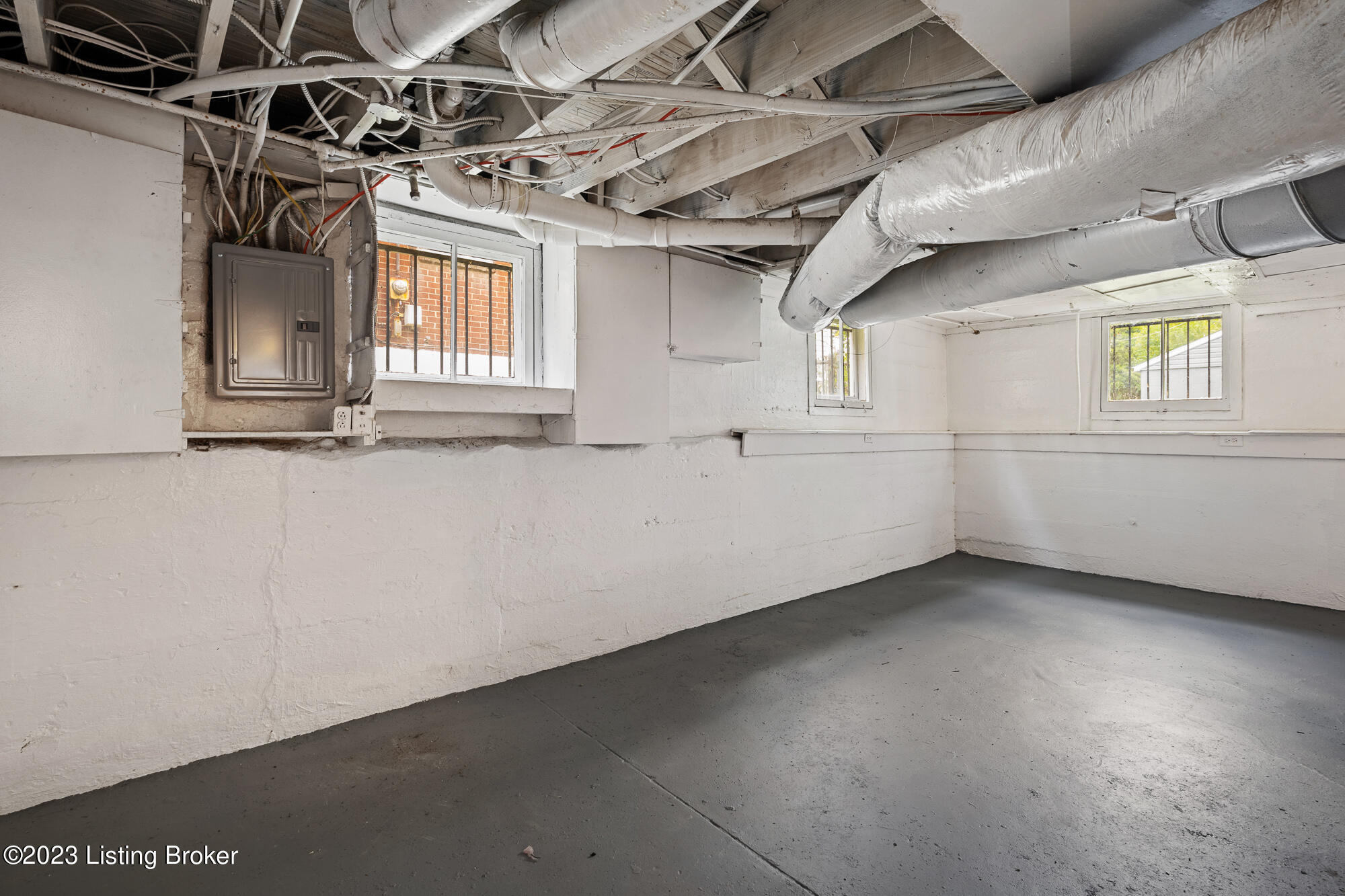 645 Cecil Ave
