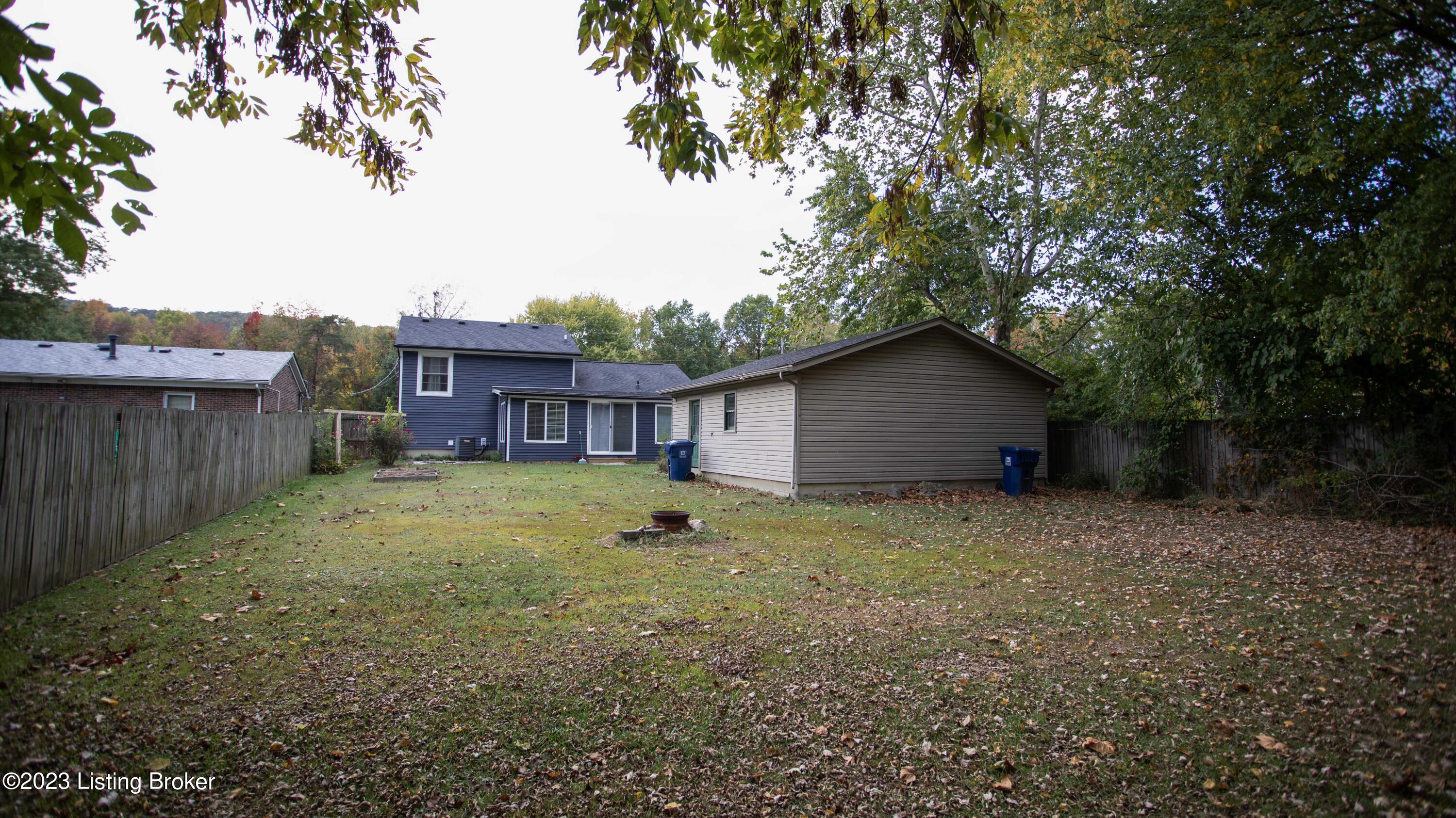 9703 Turnpike View Dr