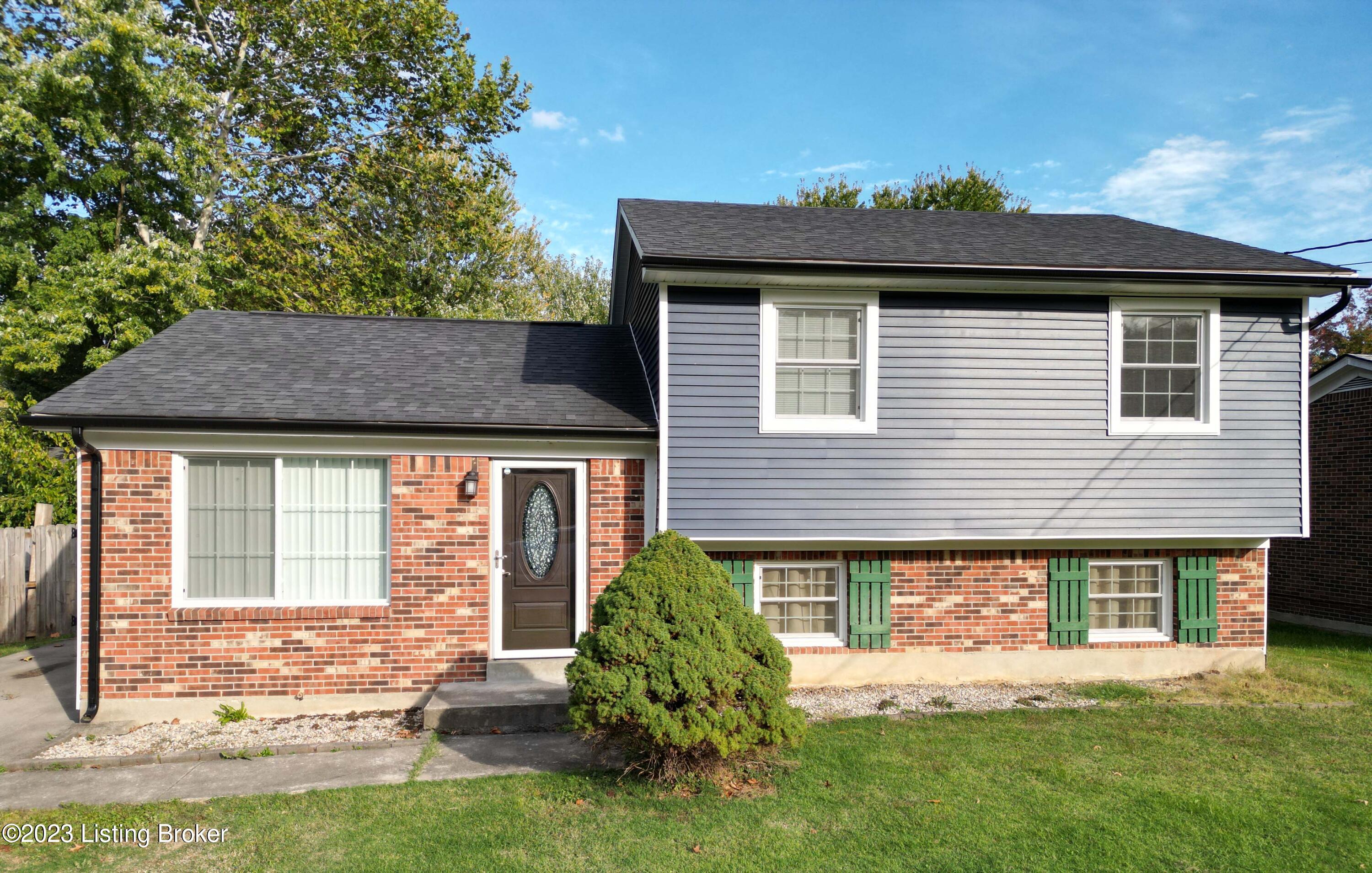 9703 Turnpike View Dr