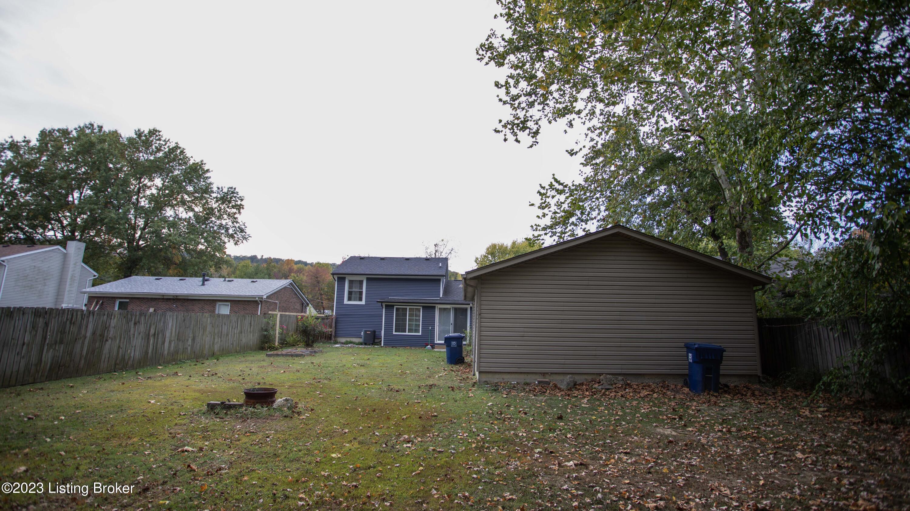 9703 Turnpike View Dr