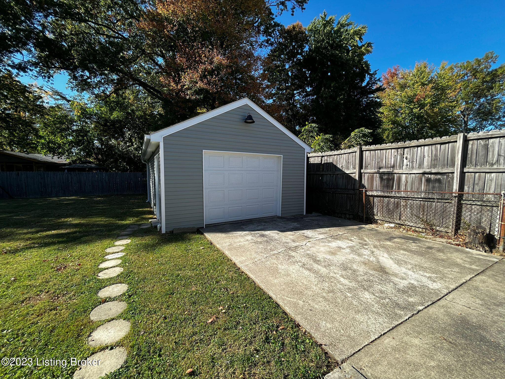 5312 Tupelo Pass