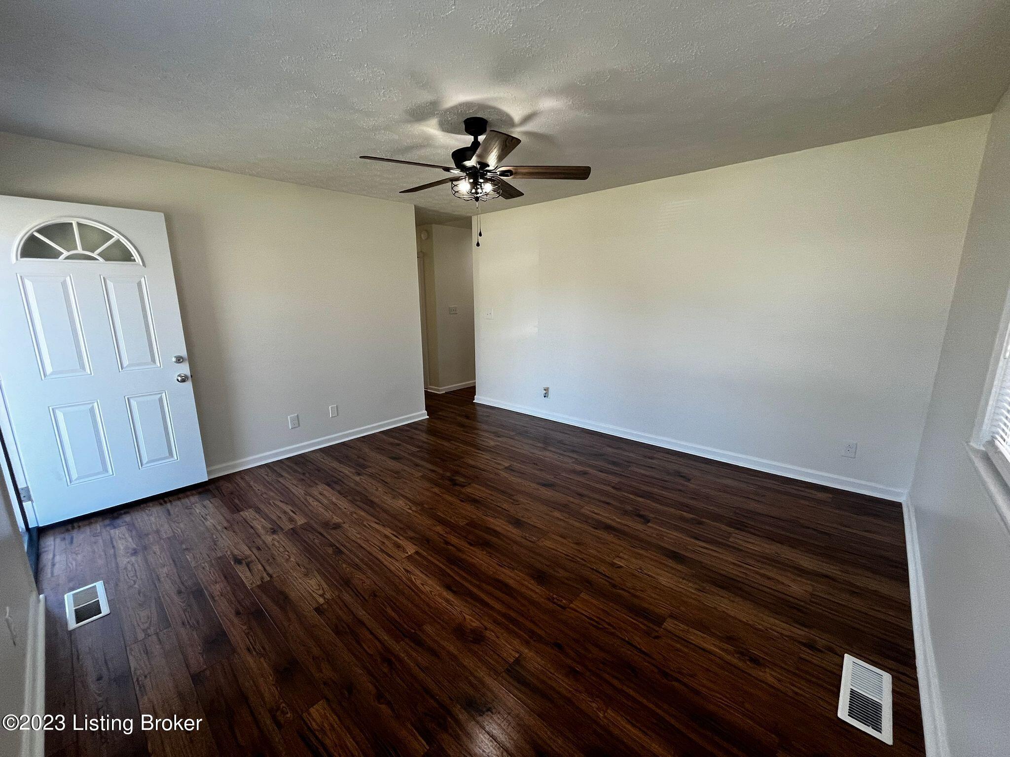 5312 Tupelo Pass