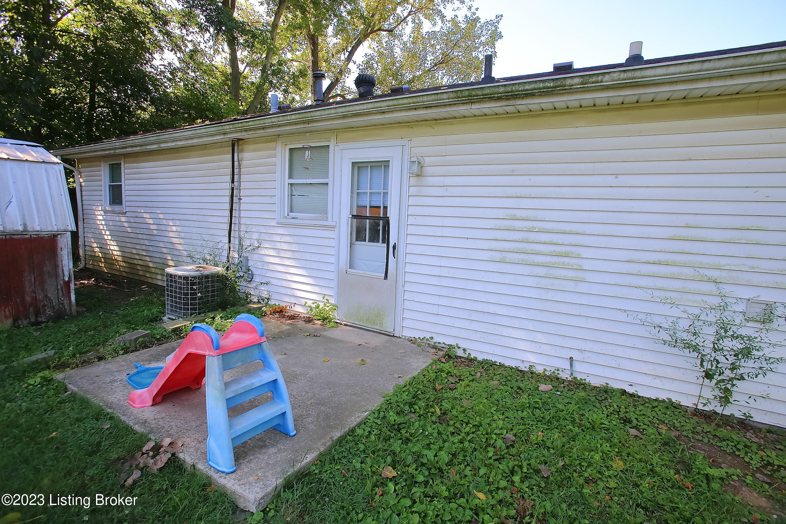 7011 Nathan Hale Way