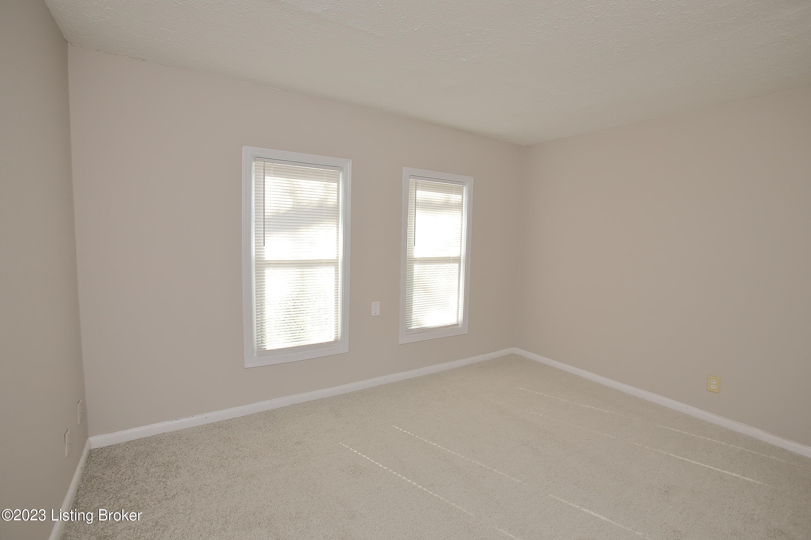 7011 Nathan Hale Way