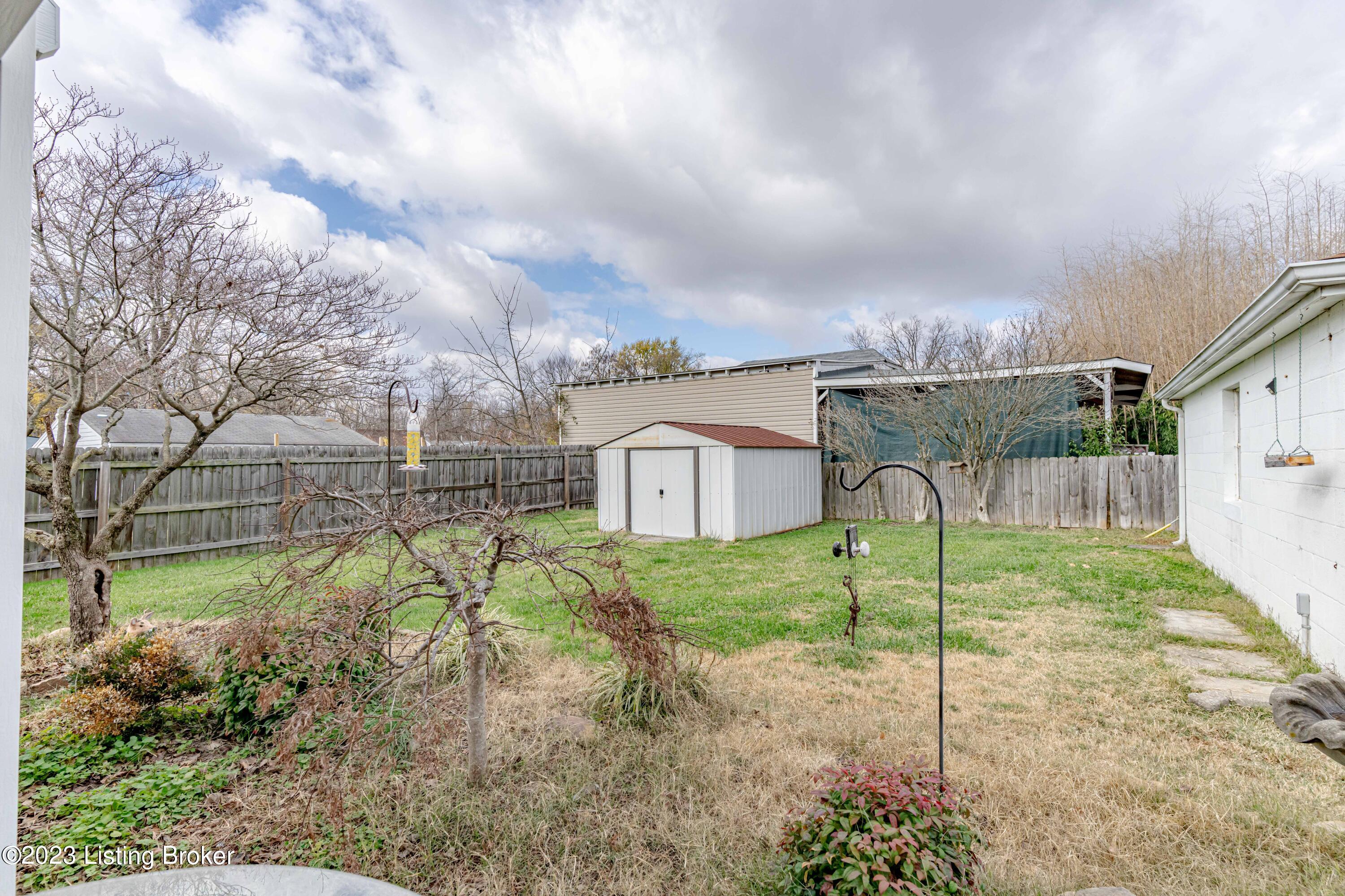 1117 Clay Ave