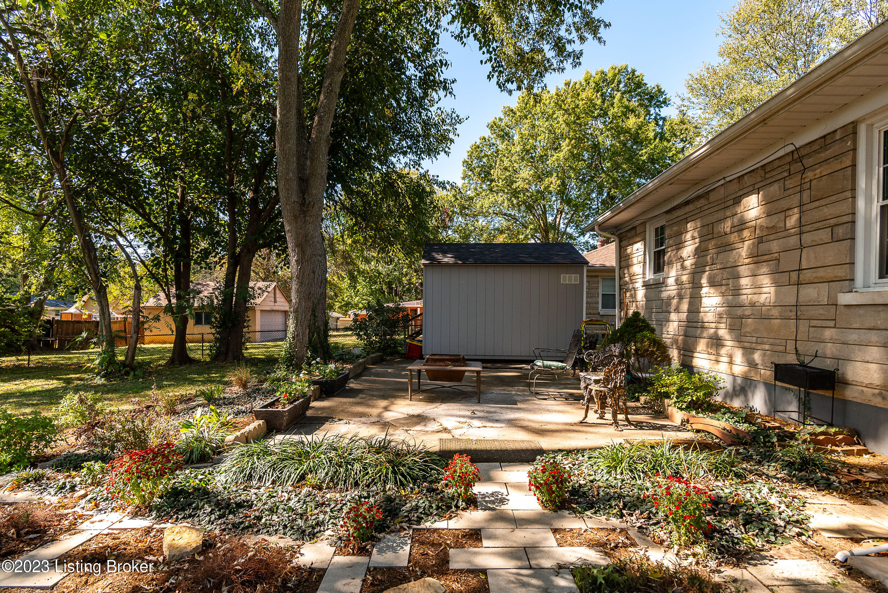 106 Southview Terrace