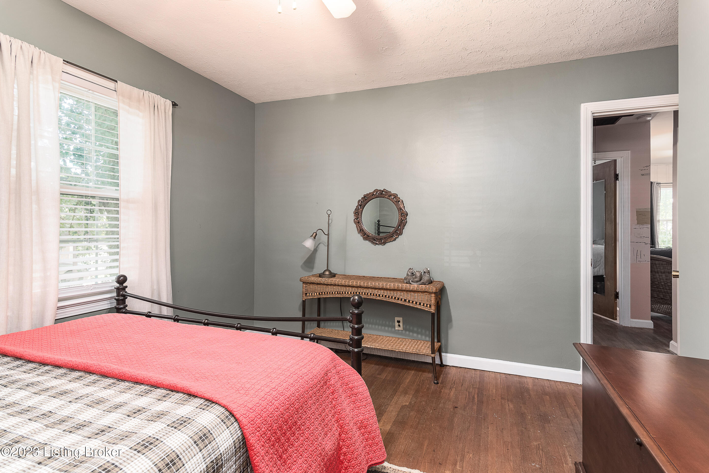106 Southview Terrace