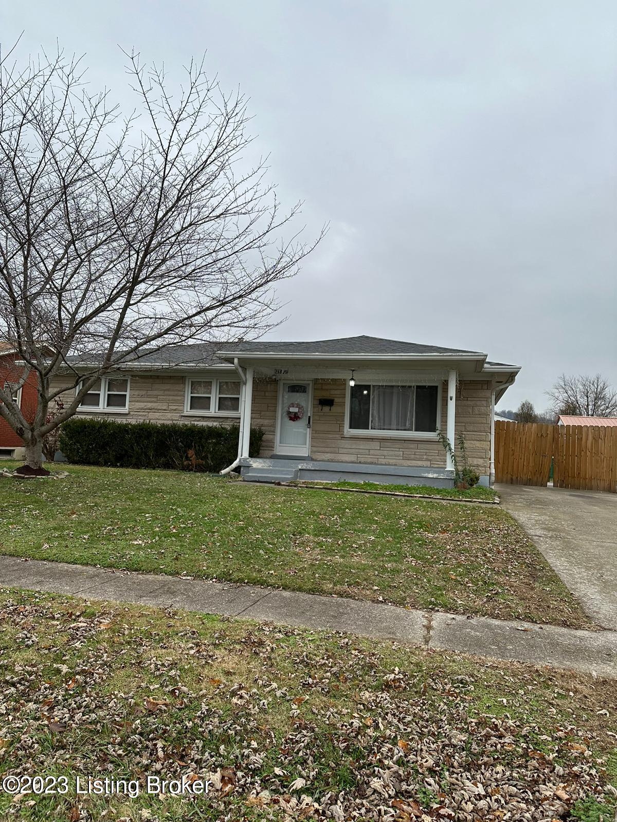 11813 Mahogany Dr