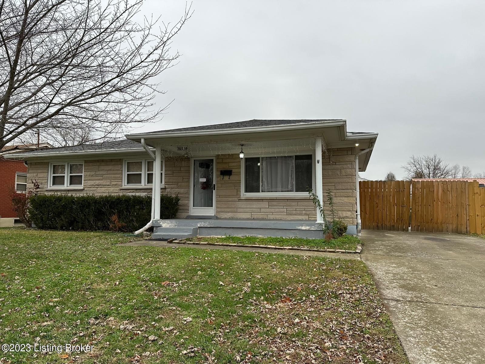 11813 Mahogany Dr