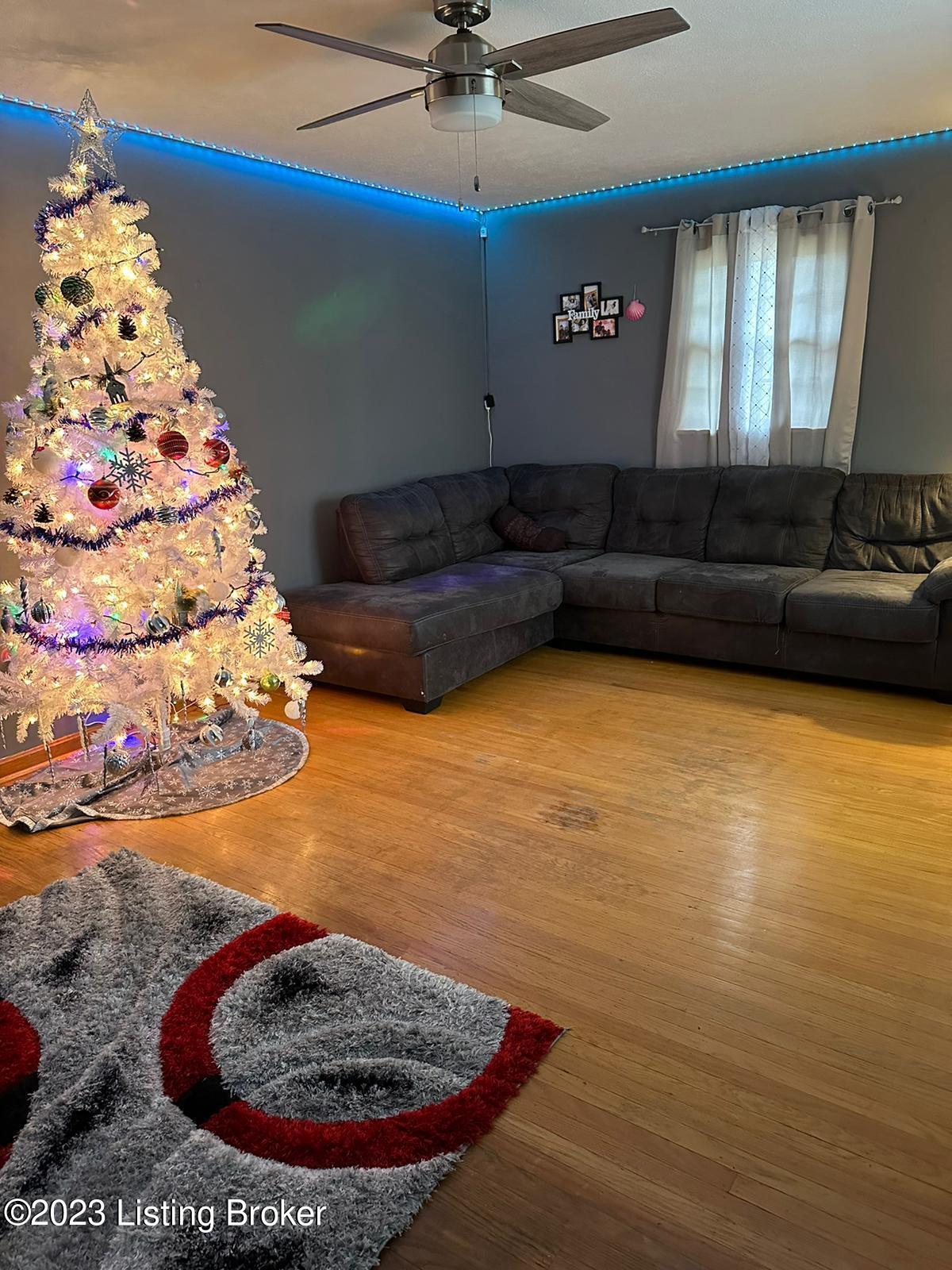 11813 Mahogany Dr