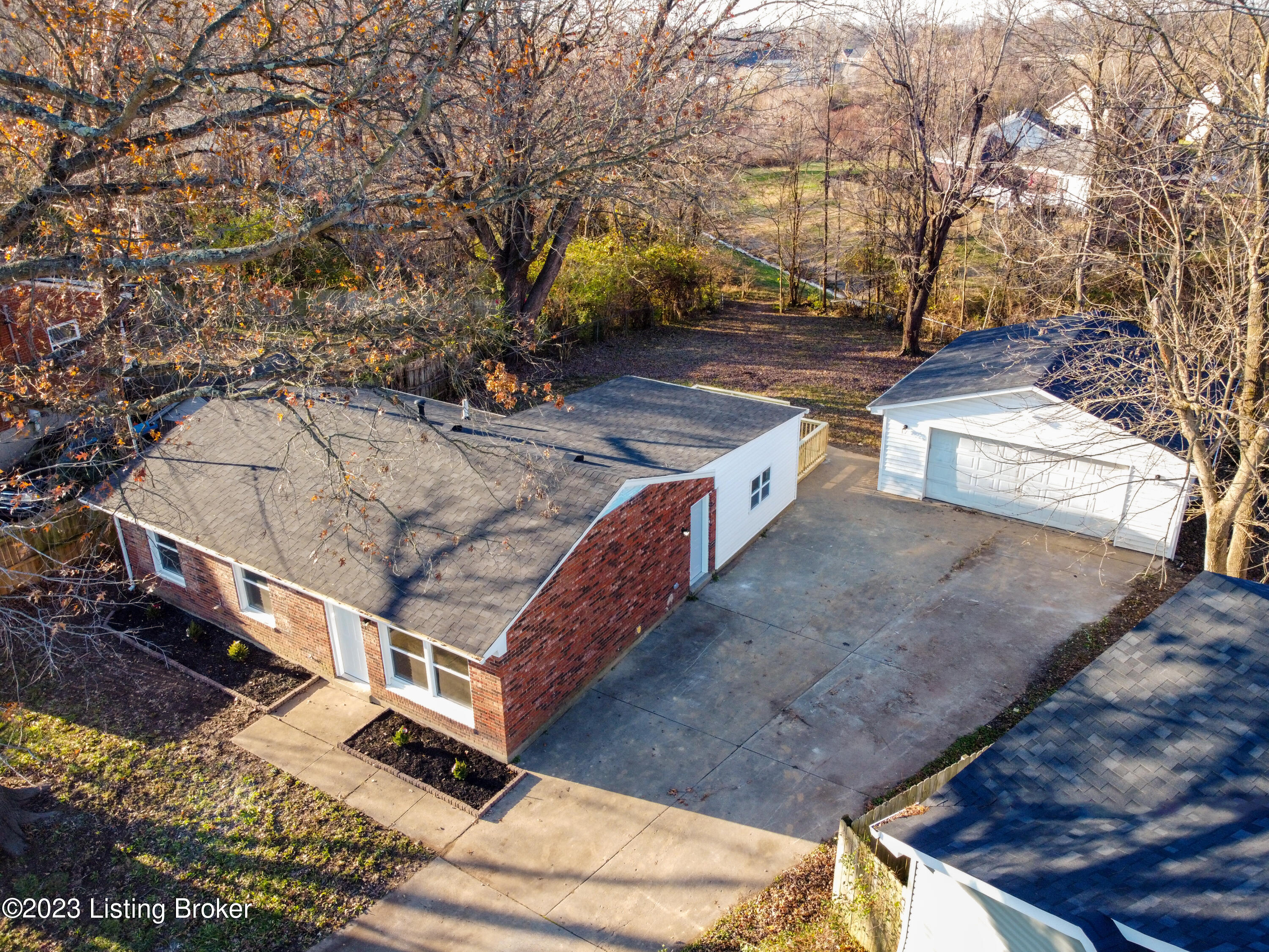 10906 Milwaukee Way