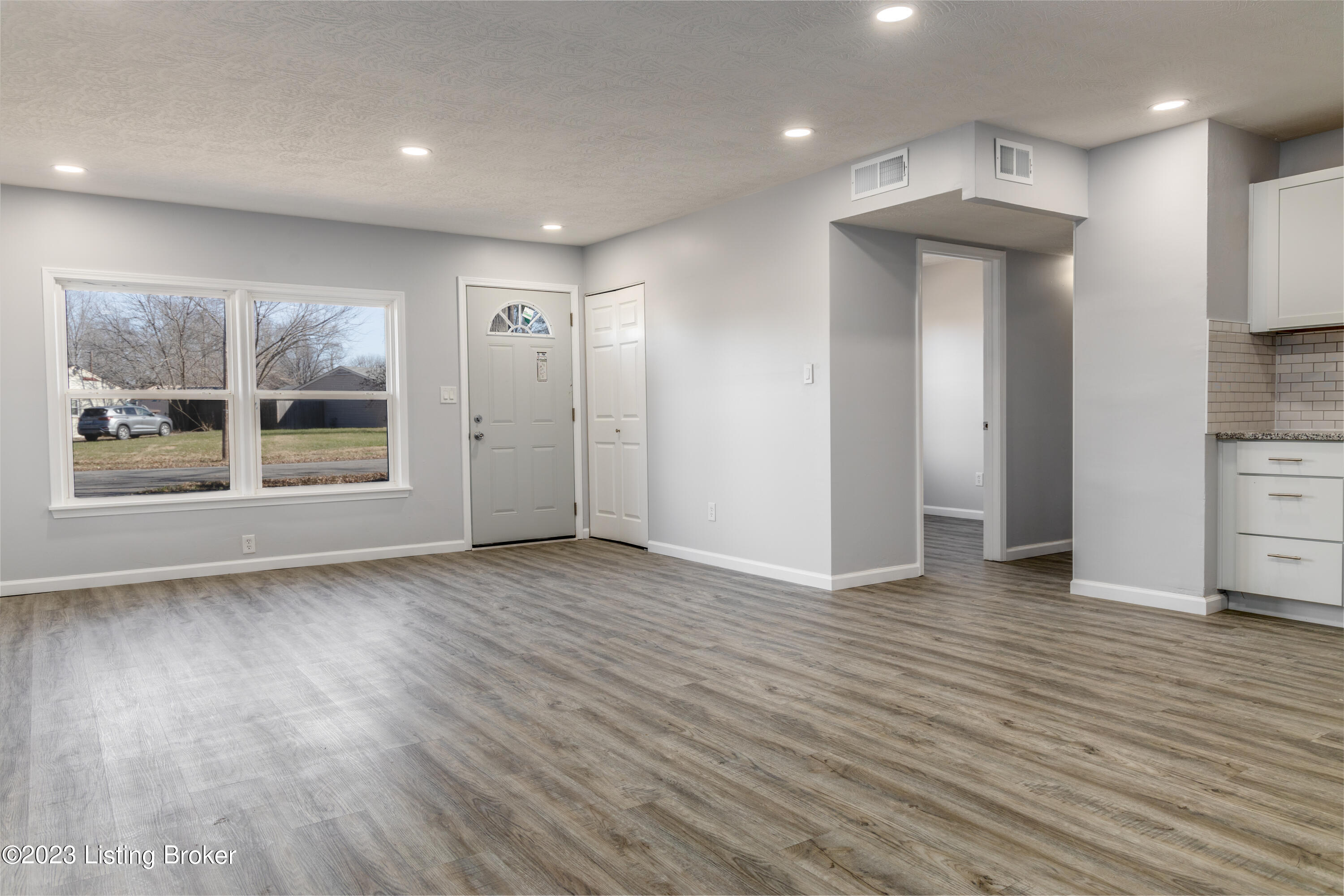 10906 Milwaukee Way