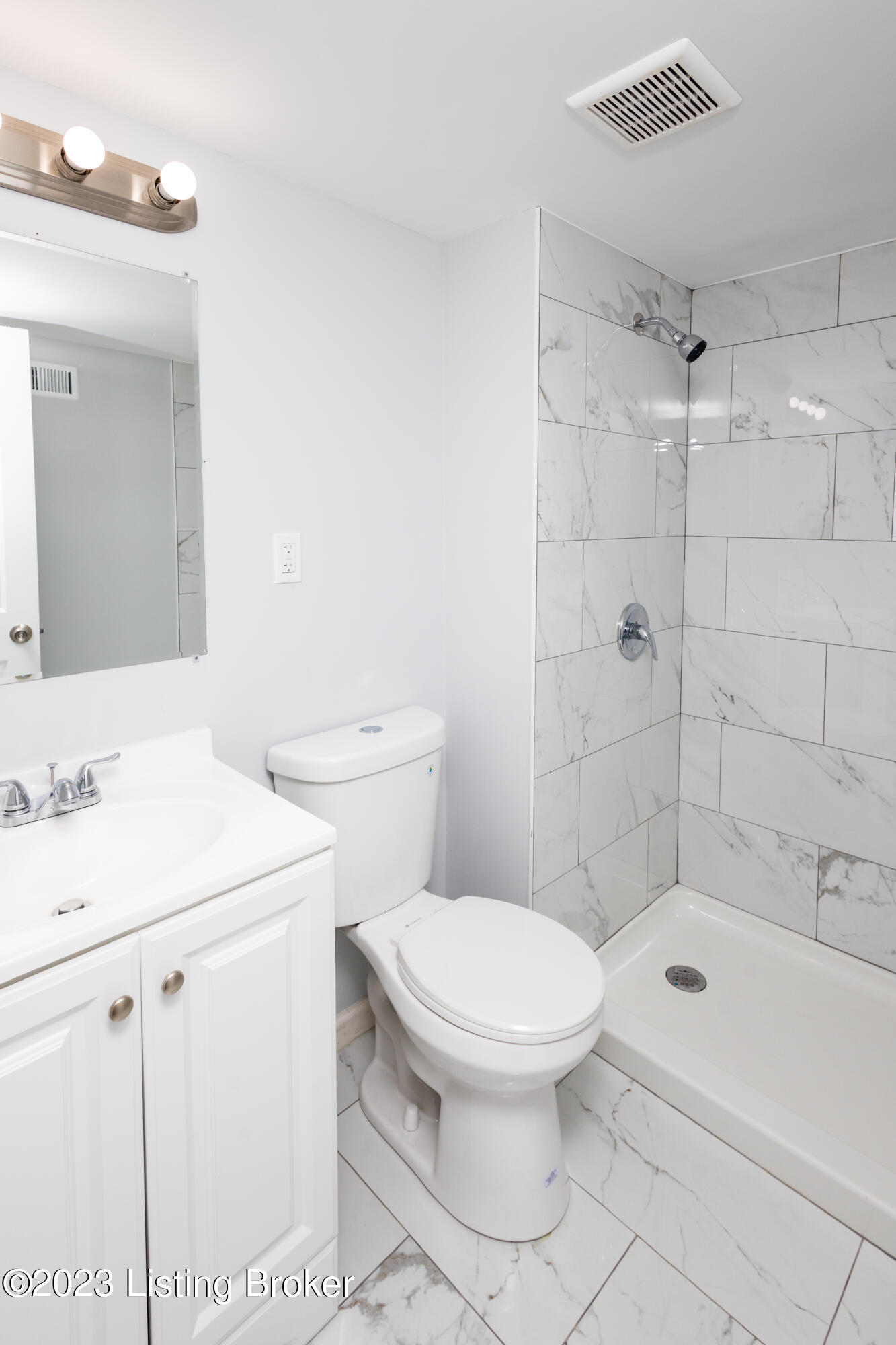 4015 Naomi Dr