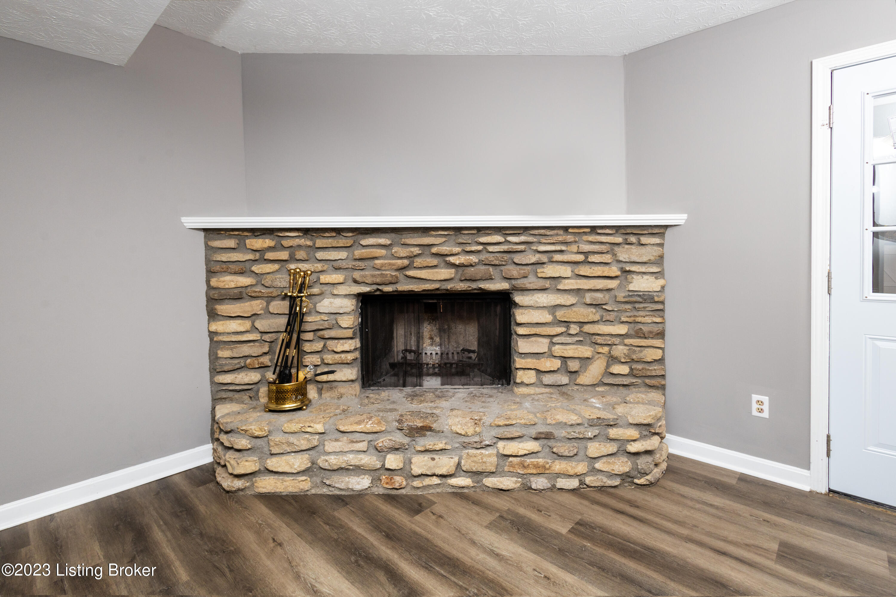 4509 Freda Way
