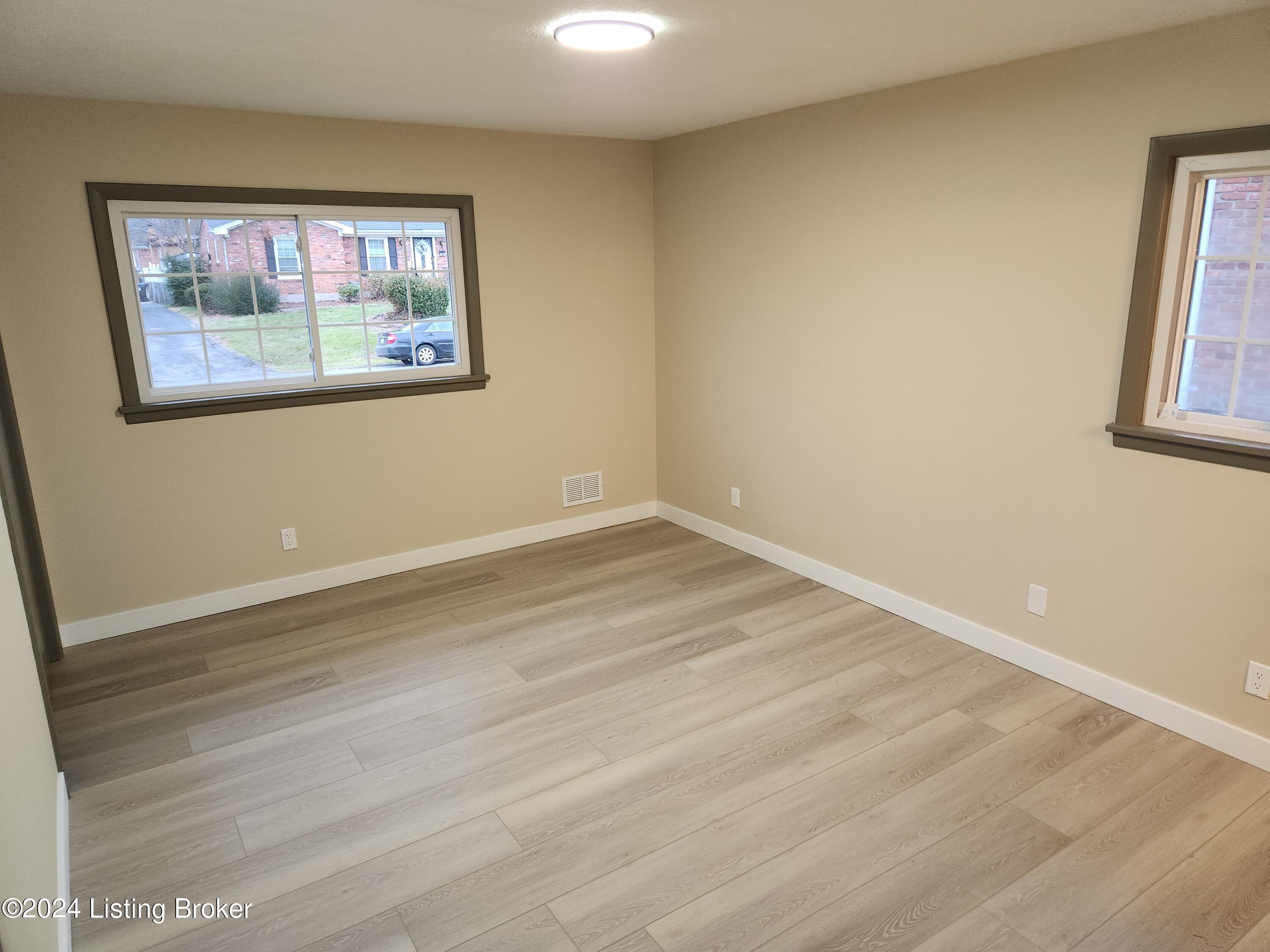 5417 Sunnybrook Dr
