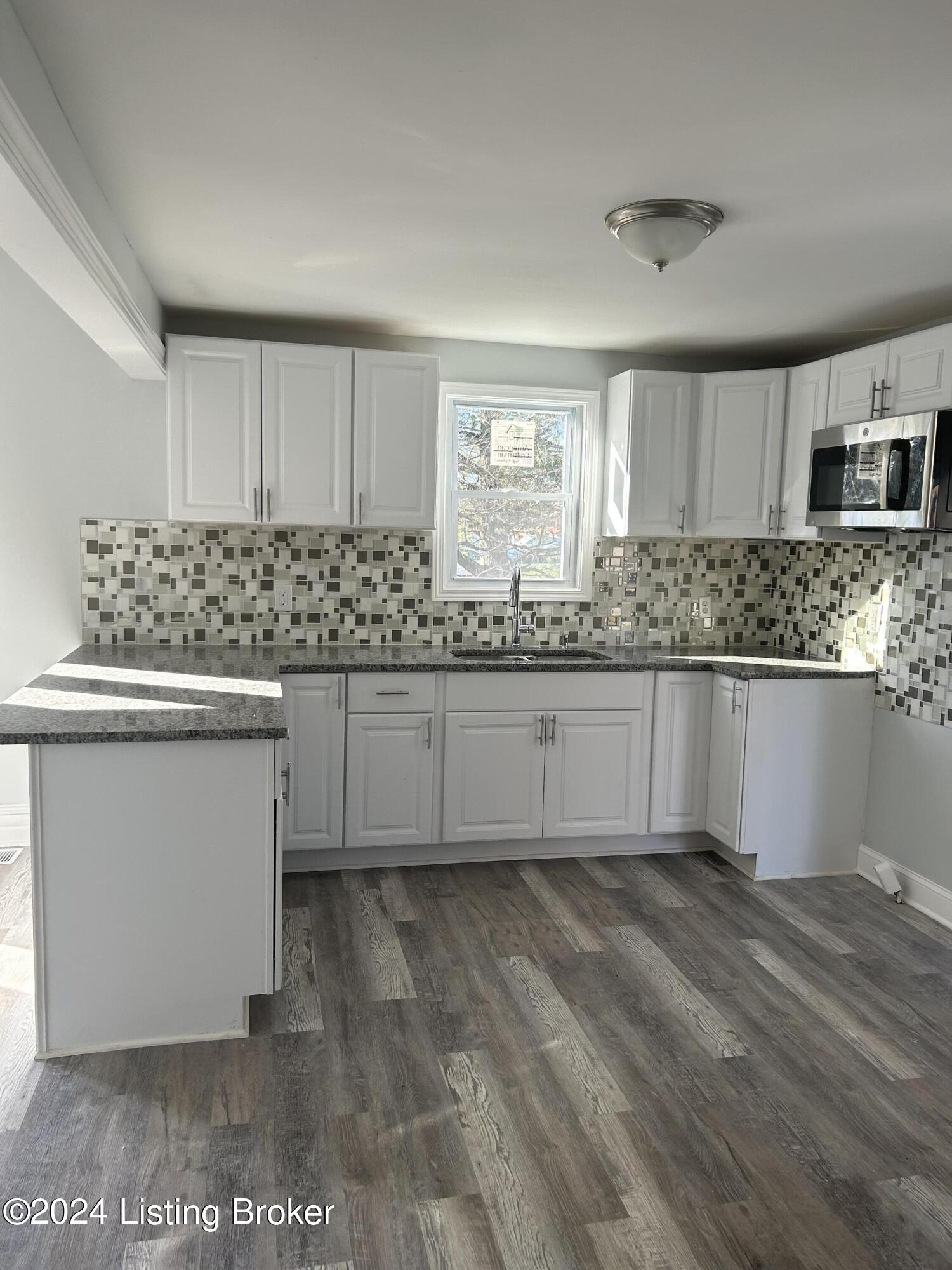 1933 Lower Hunters Trace