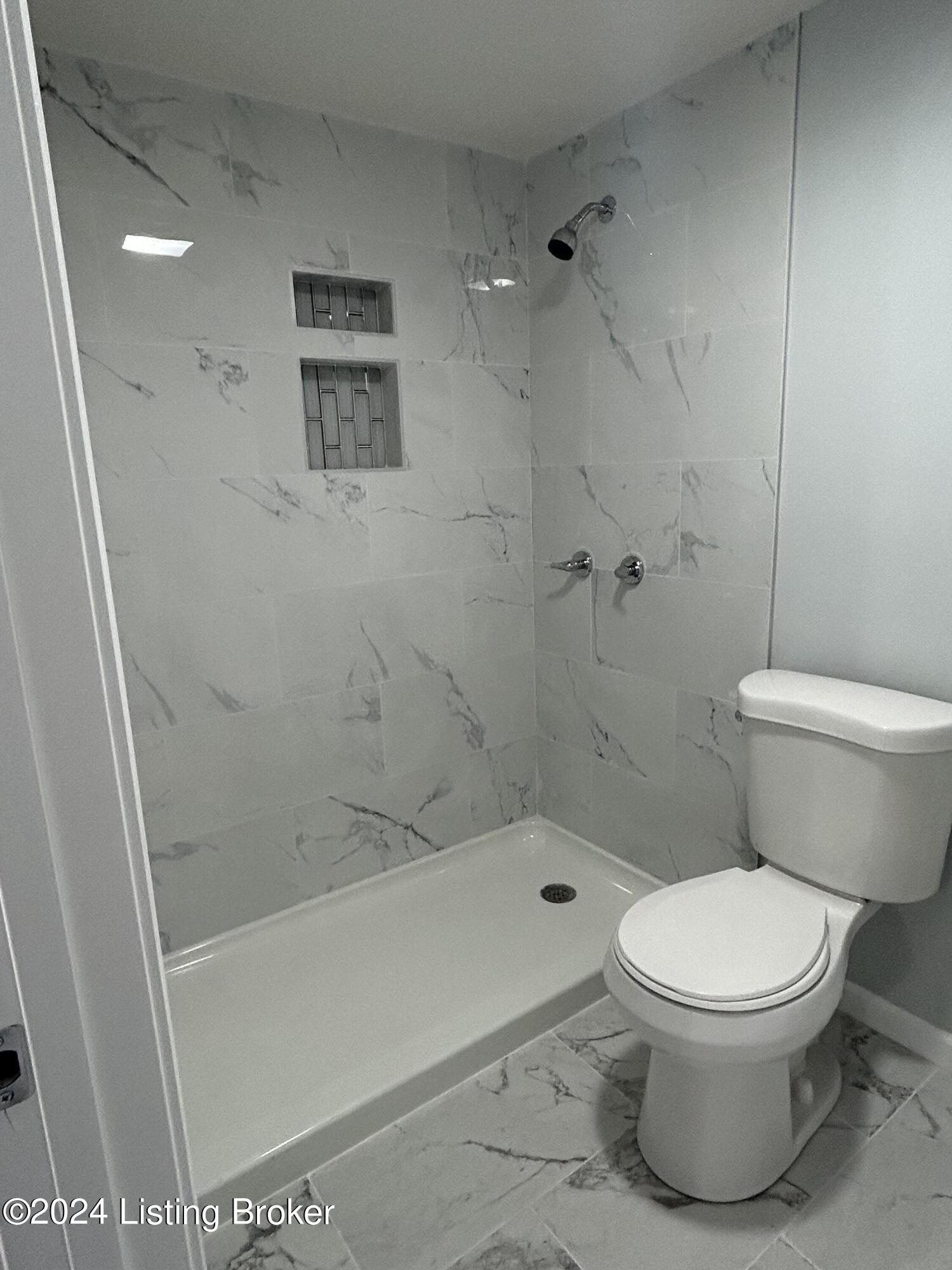 1933 Lower Hunters Trace