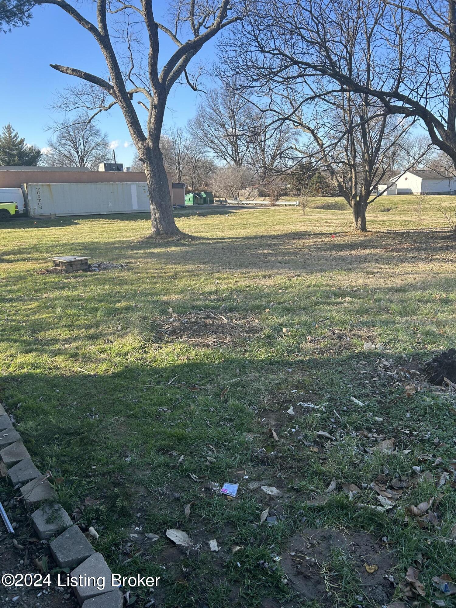 1933 Lower Hunters Trace