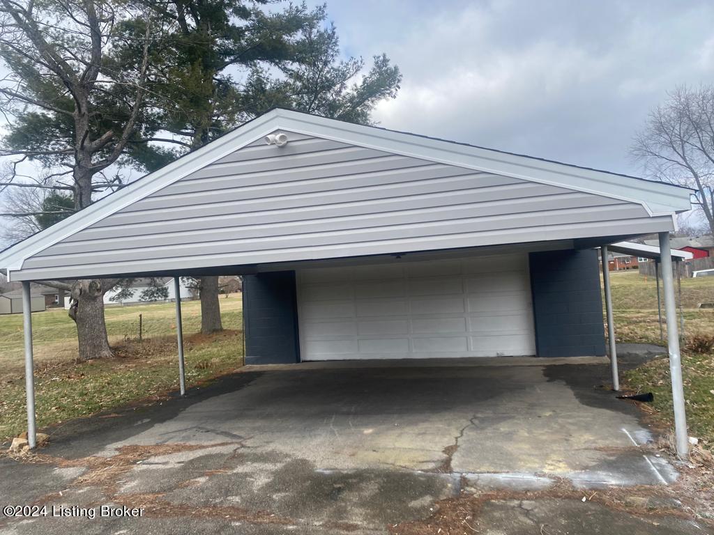 1933 Lower Hunters Trace