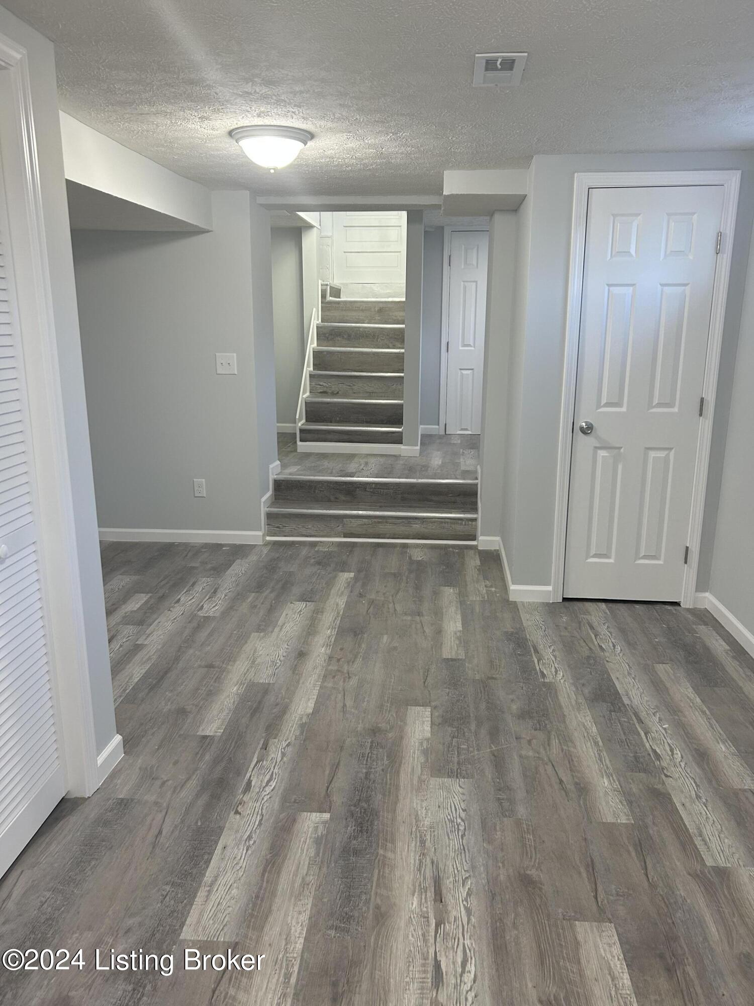 1933 Lower Hunters Trace