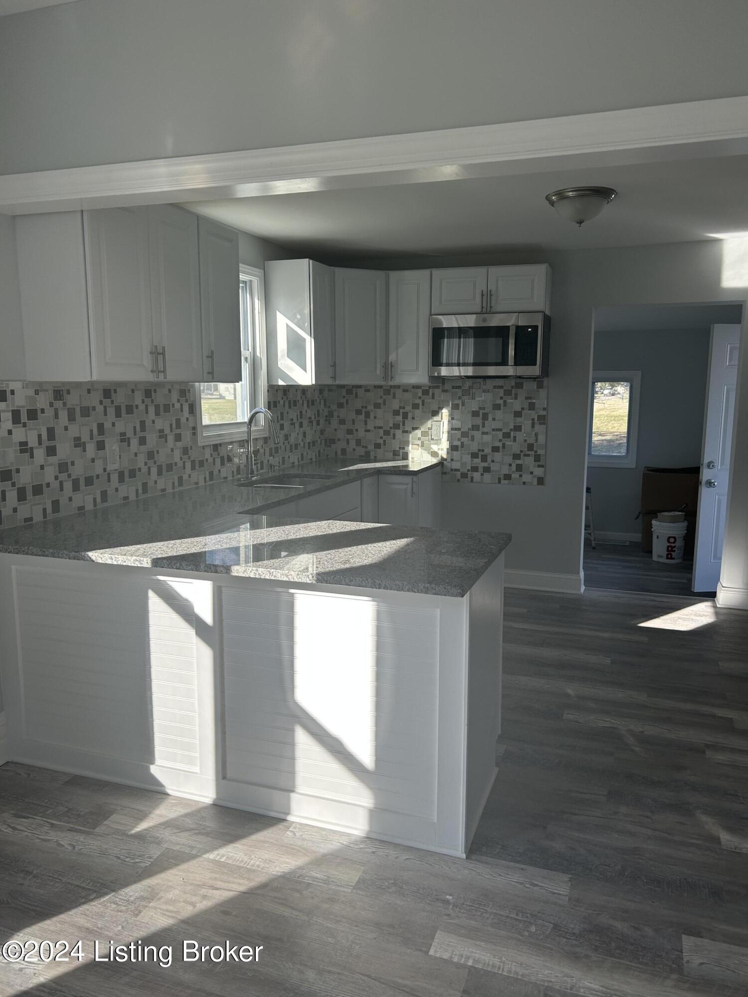 1933 Lower Hunters Trace