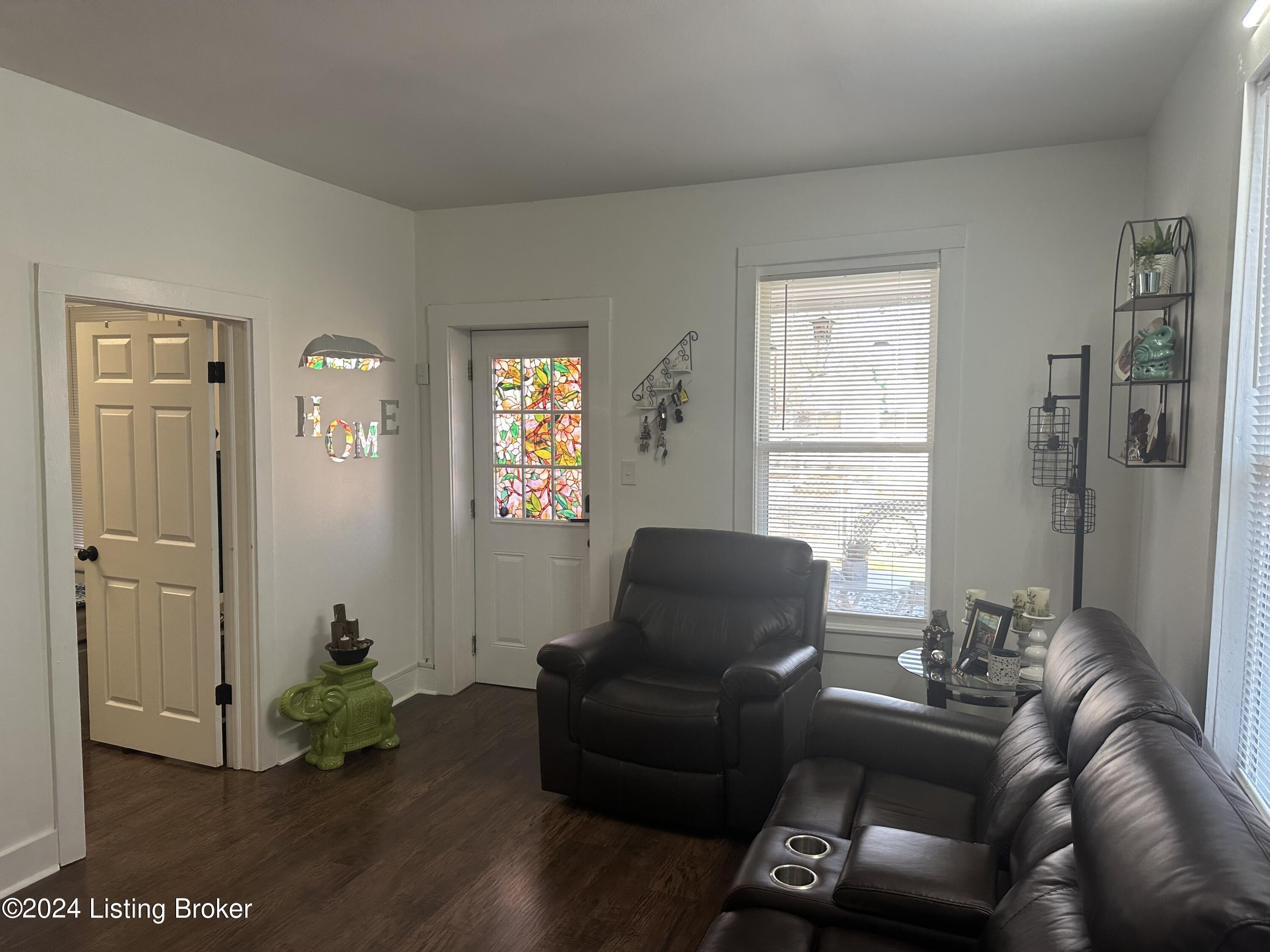 1458 Oakwood Ave