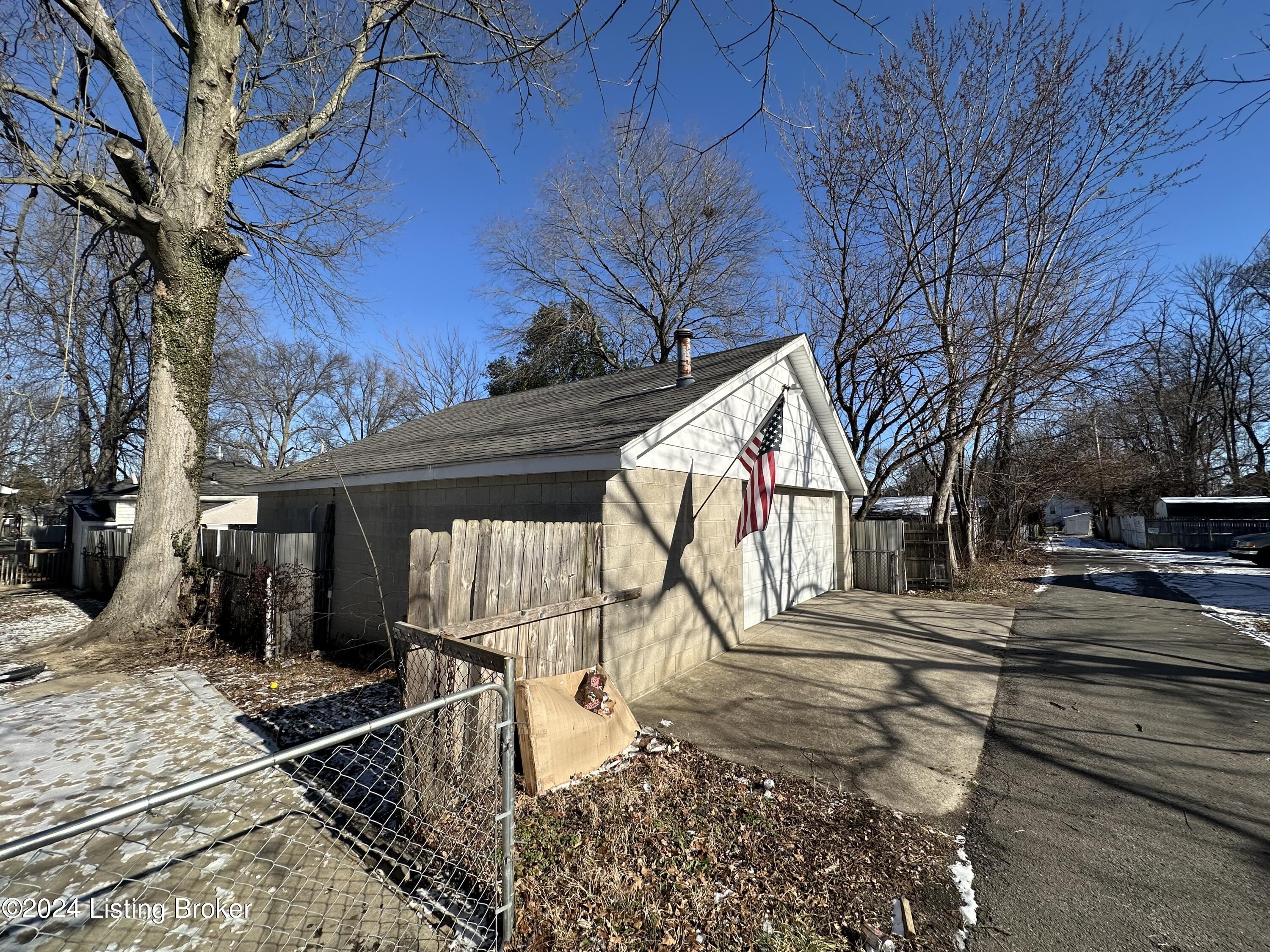 1458 Oakwood Ave
