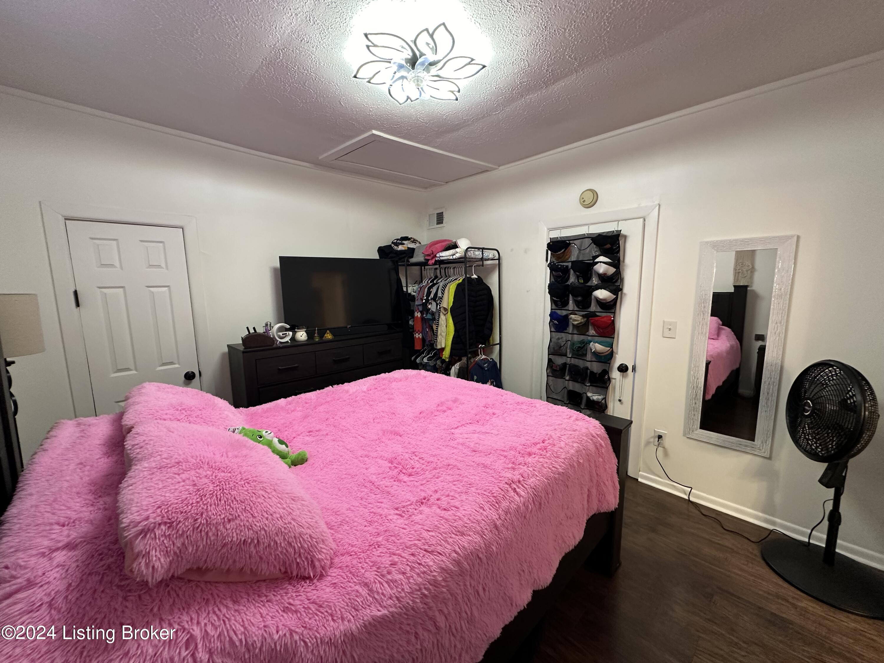 1458 Oakwood Ave